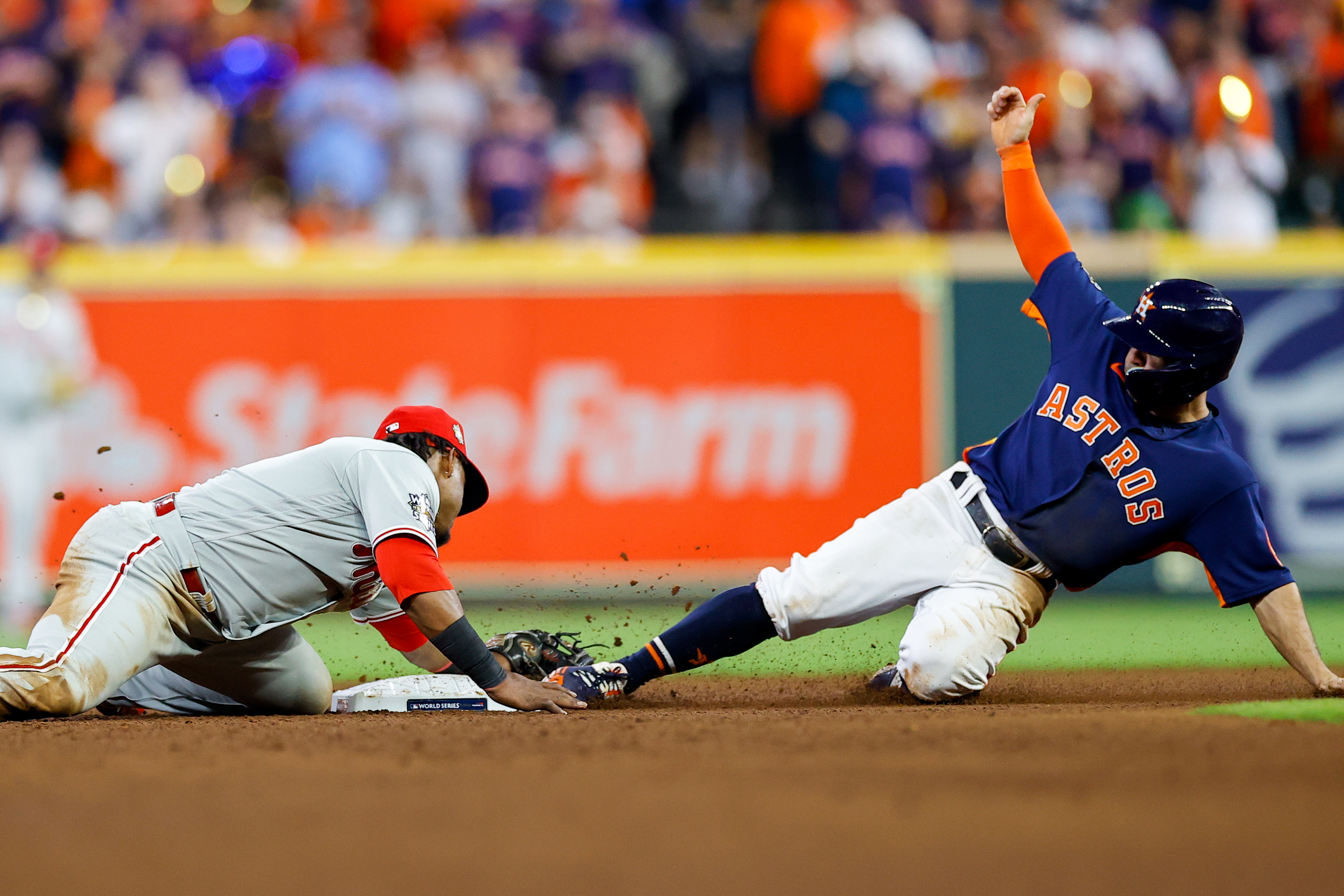 Astros on verge of playoffs after Jeremy Peña's game-saving play