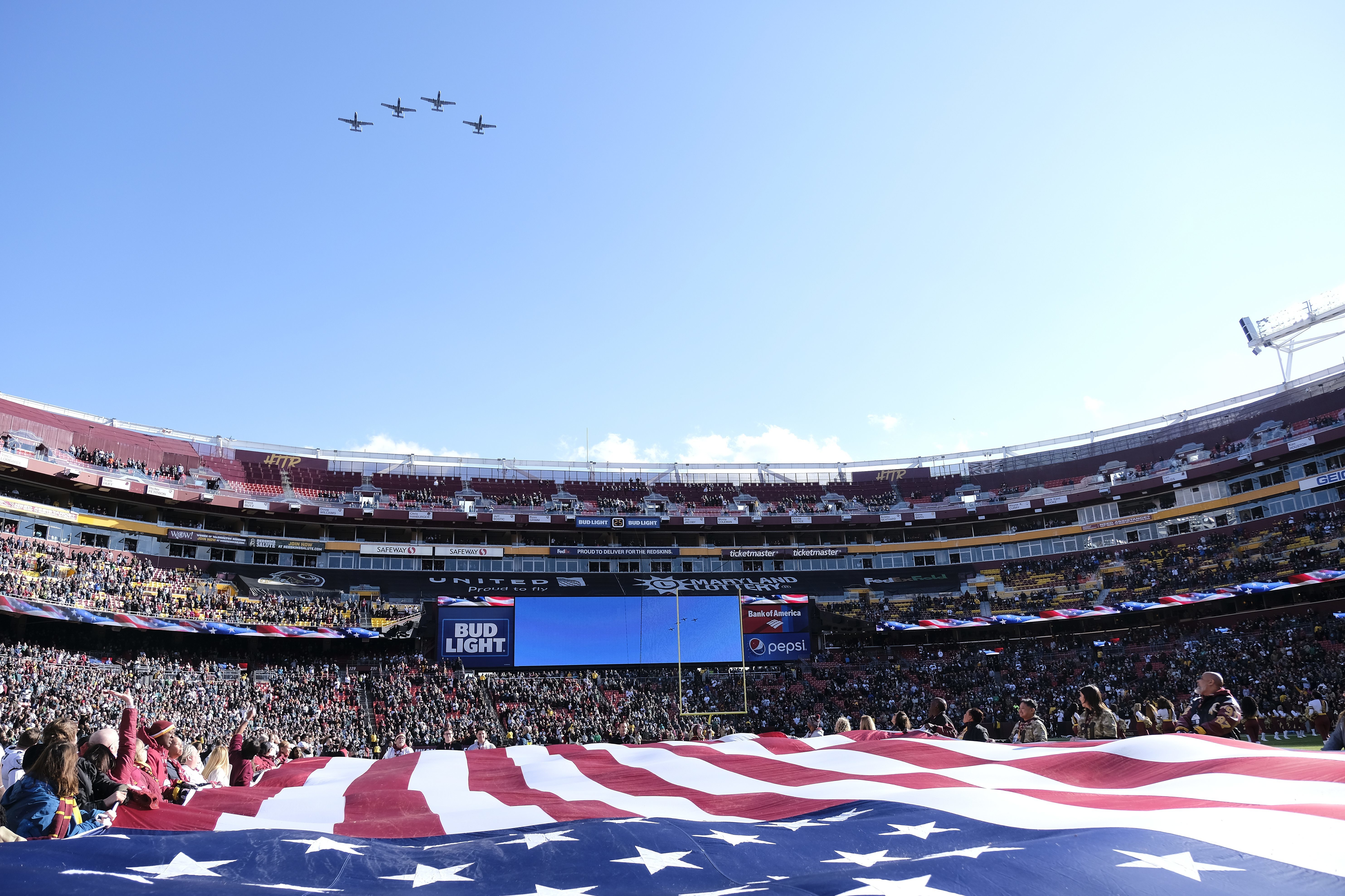 Eagles fans take over Washington's stadium, with many turning