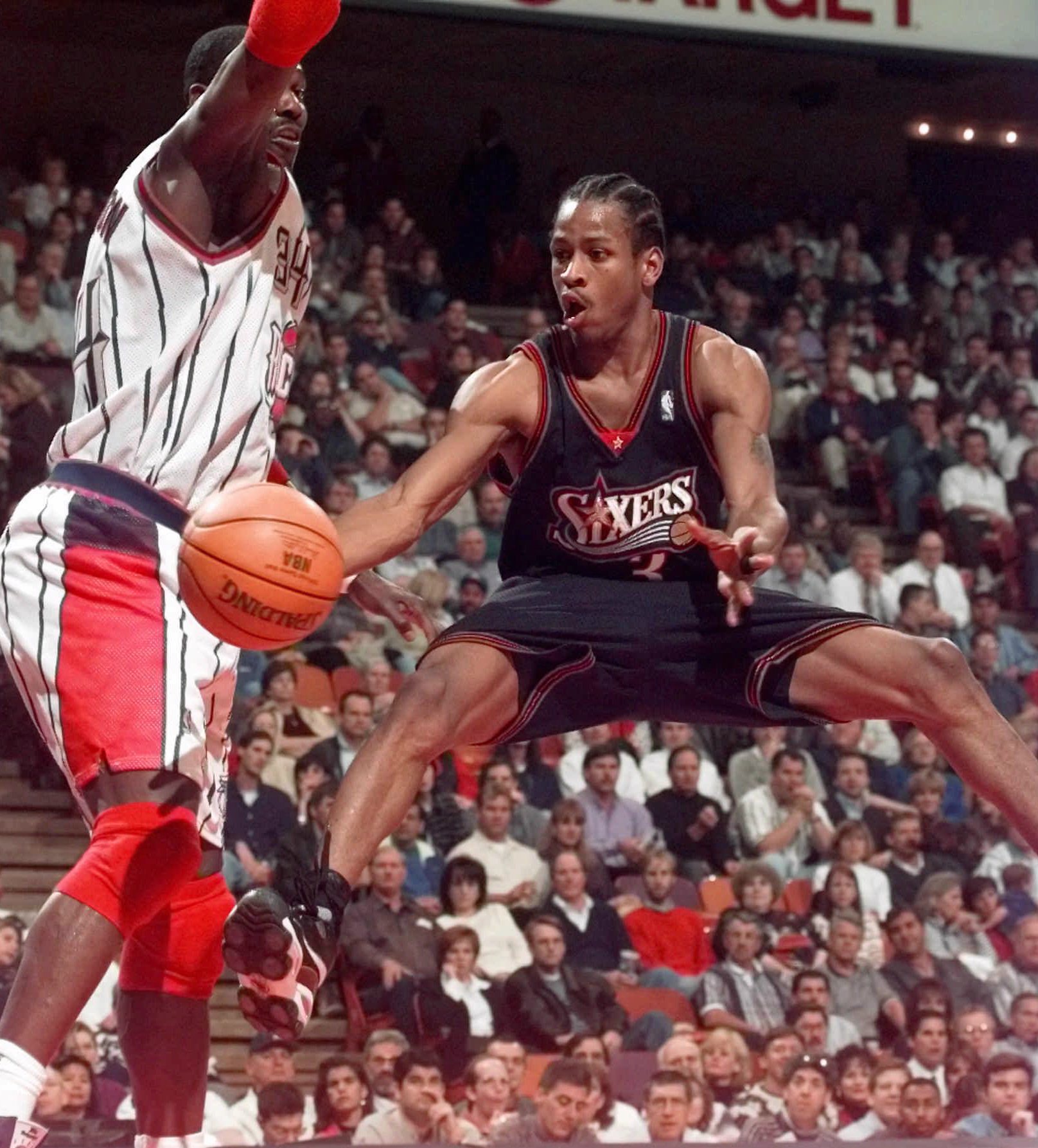 Are the 76ers' iconic black jerseys making a return?