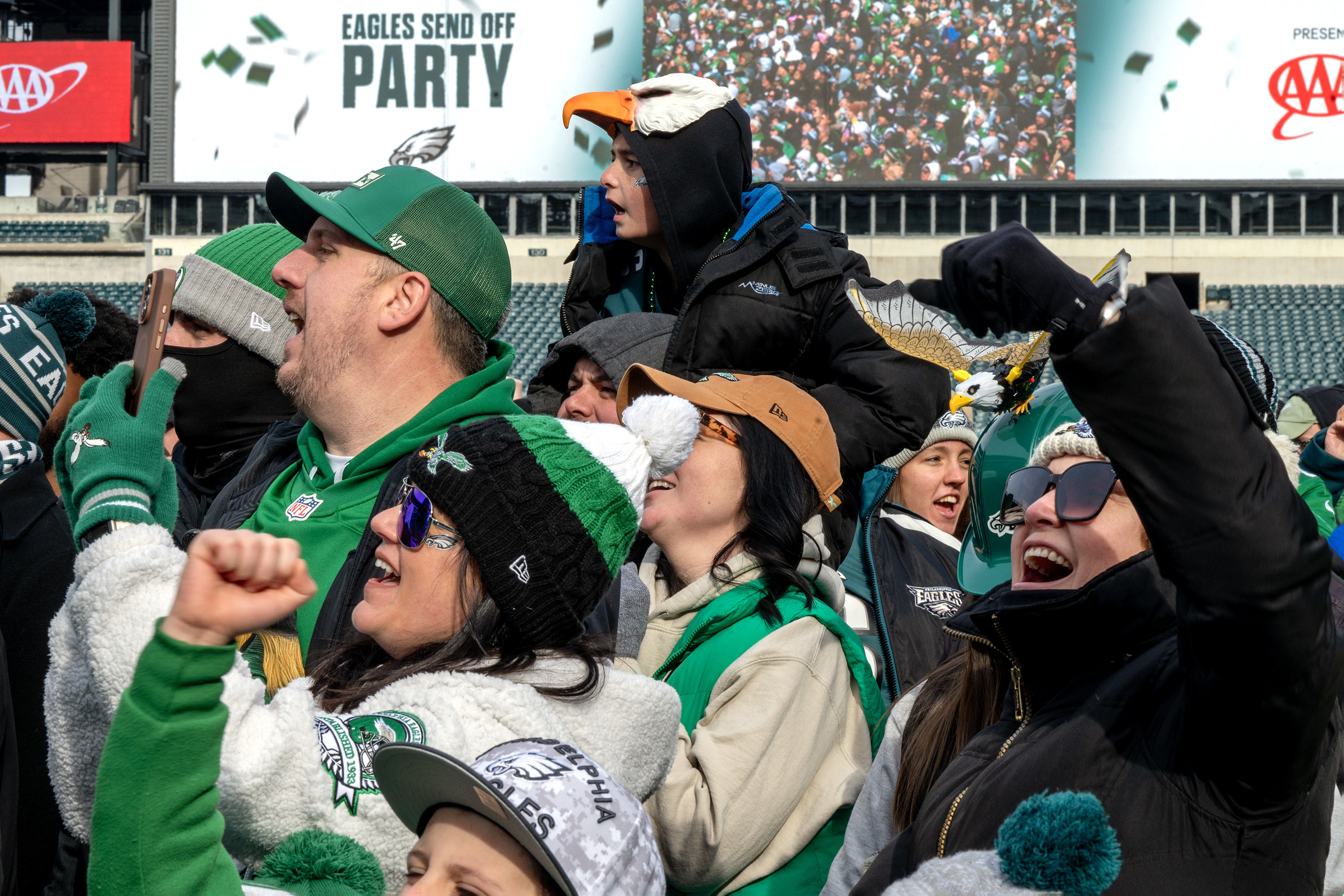 Eagles fans send team off to New Orleans Super Bowl against Chiefs