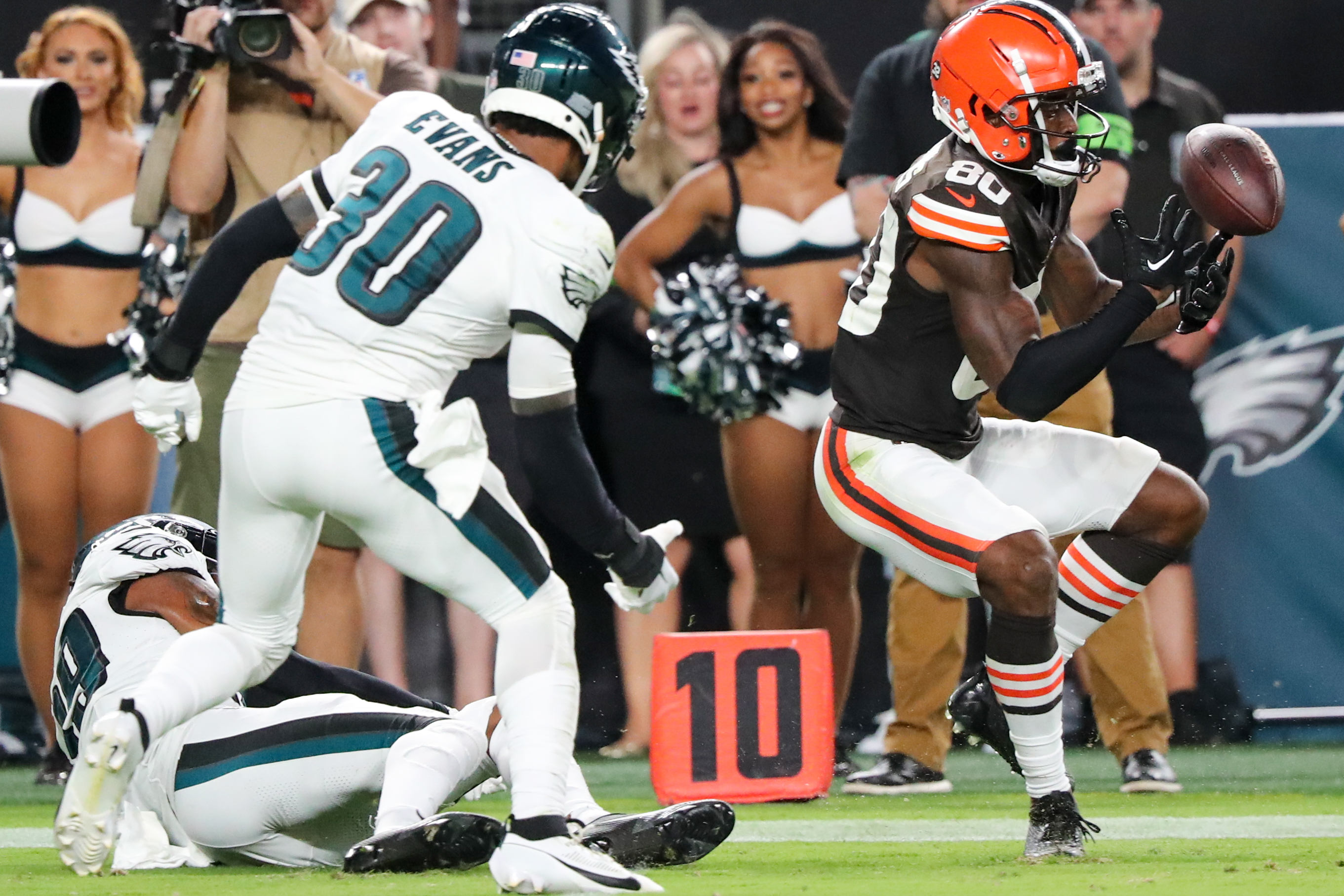 Eagles vs. Browns Injuries: Nolan Smith, Zech McPhearson, Tyrie Cleveland  Go Down Early in Preseason Game