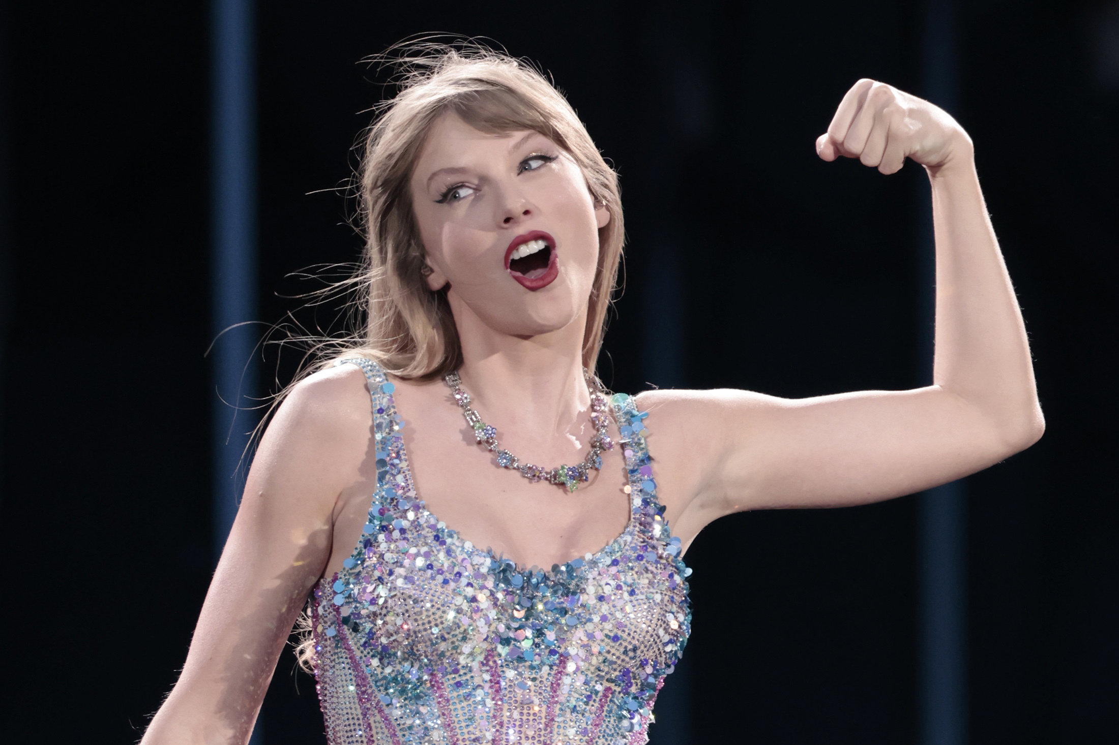 Q102 putting a pause on Taylor Swift songs ahead of Eagles-Chiefs