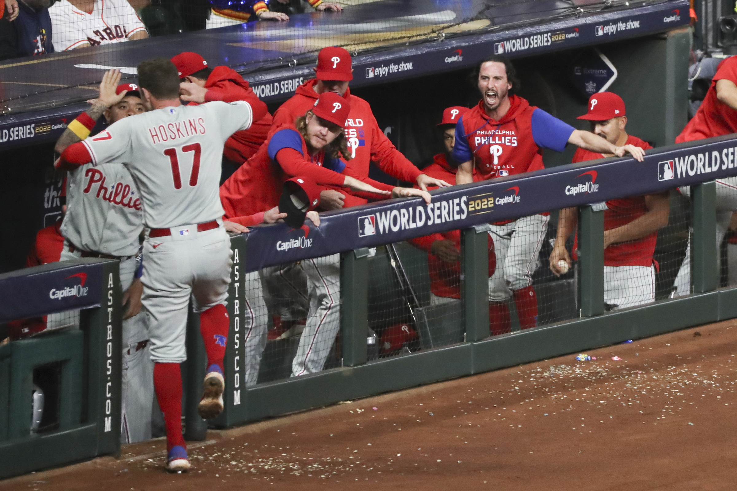 Ranger Suárez coolly deals, Phillies feed off frenzied World Series crowd  in Game 3 rout - The Athletic