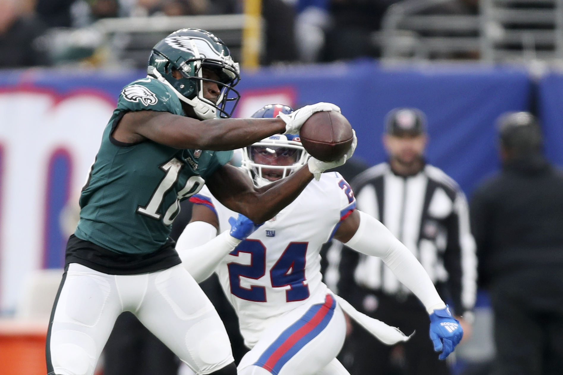 Eagles-Giants analysis: Costly turnovers from Jalen Hurts, Boston