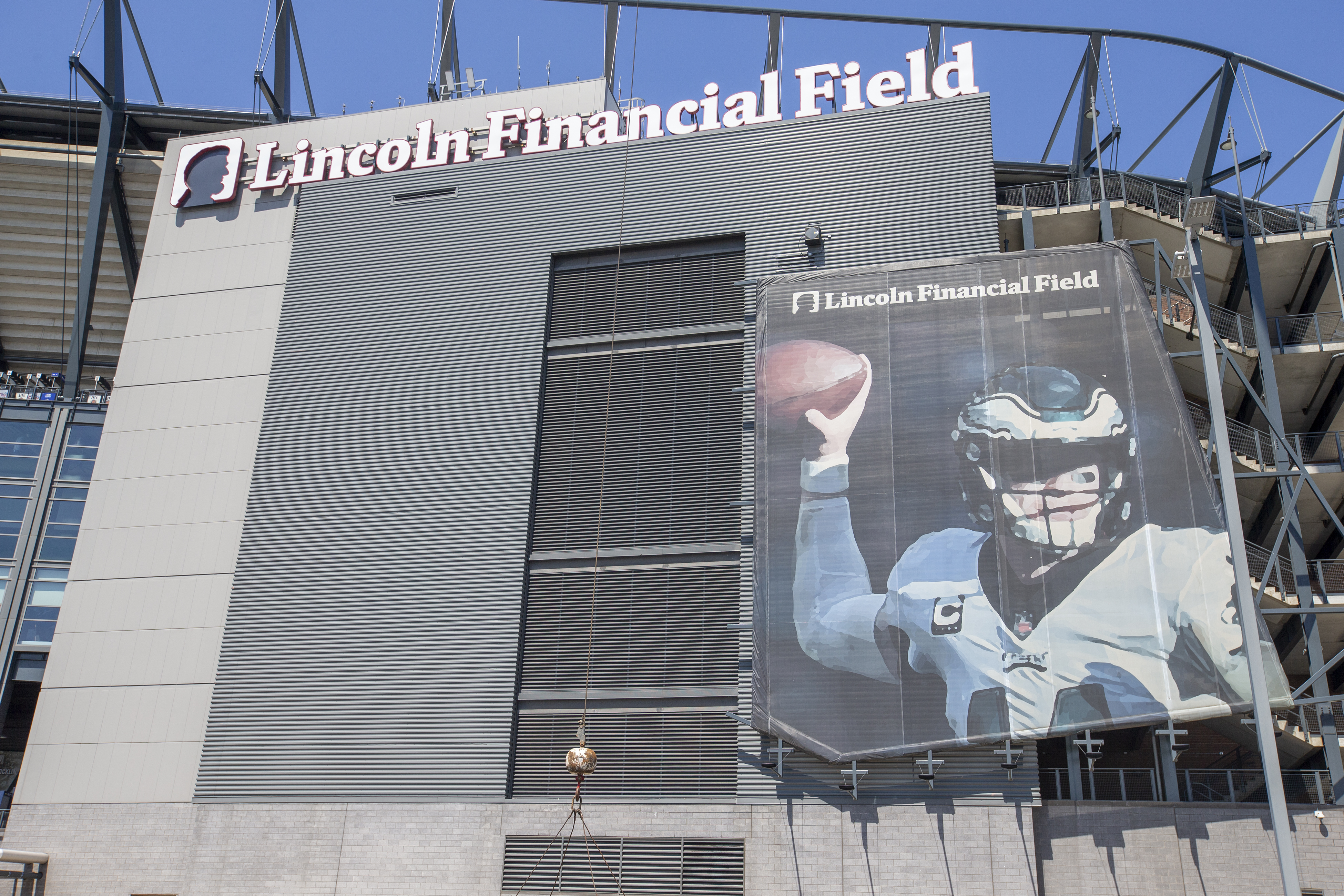 Twitter reacts to Eagles updating Lincoln Financial Field in Kelly