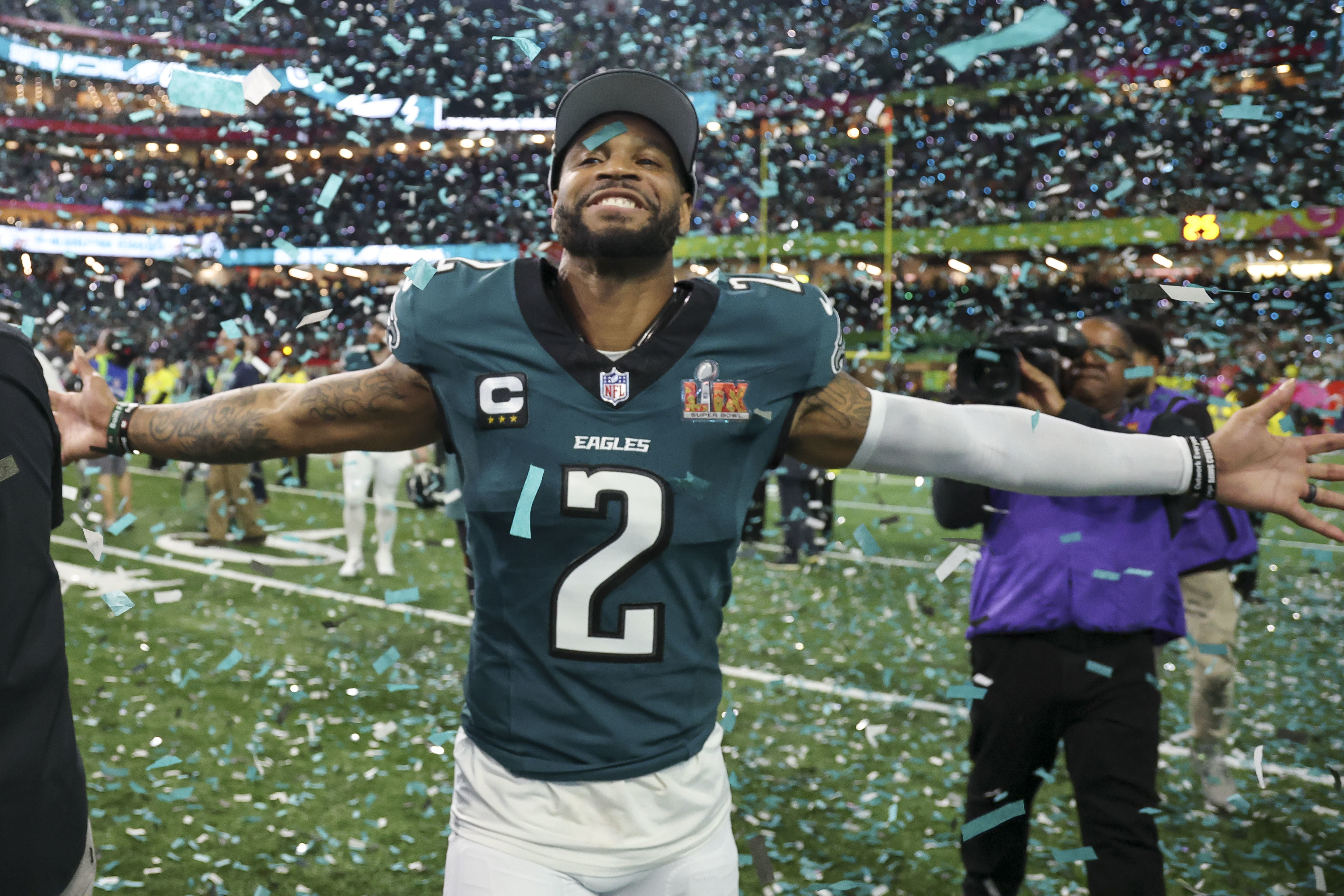 The Eagles are releasing veteran cornerback Darius Slay