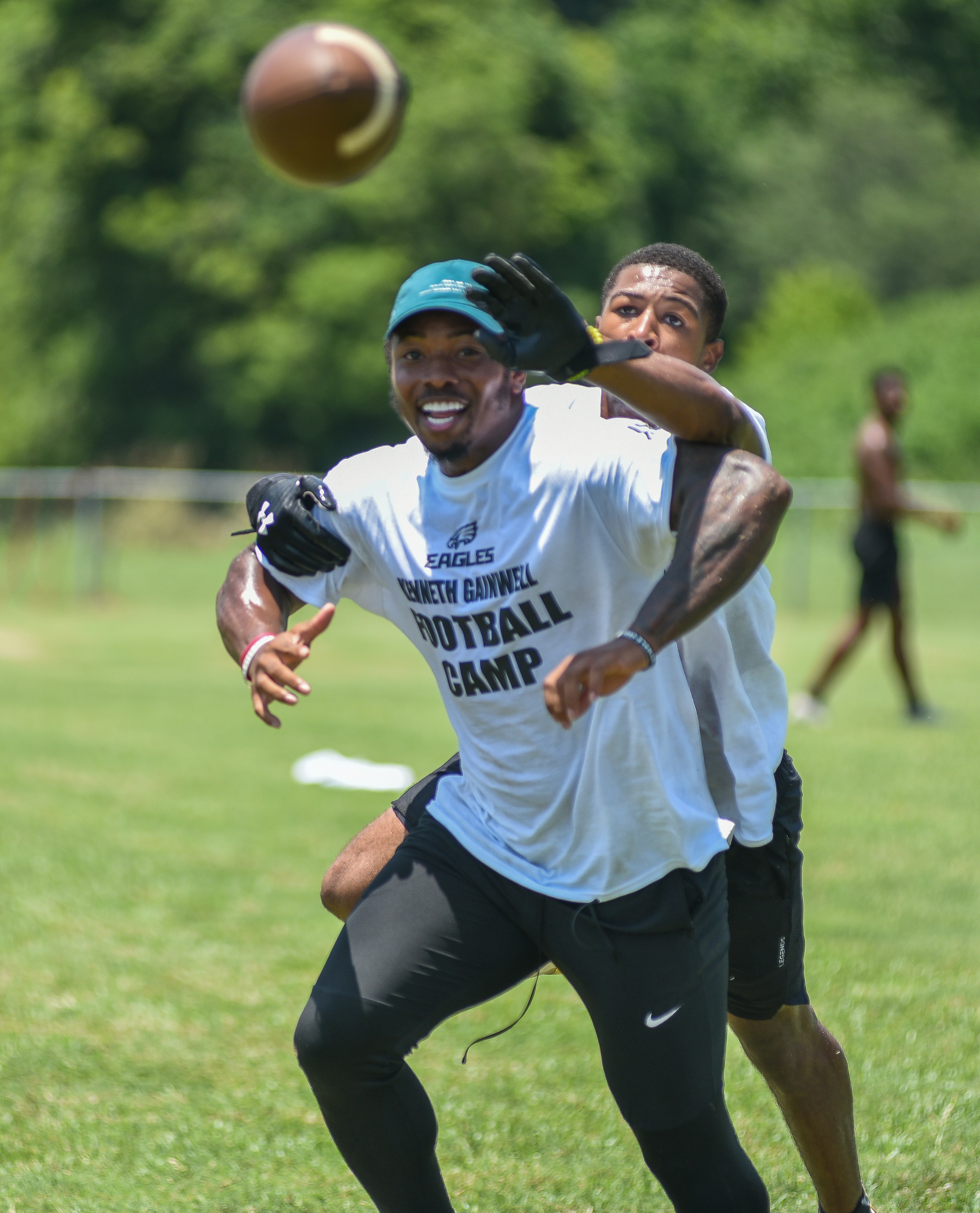 Kenneth Gainwell delivers heartfelt message from youth camp in his hometown