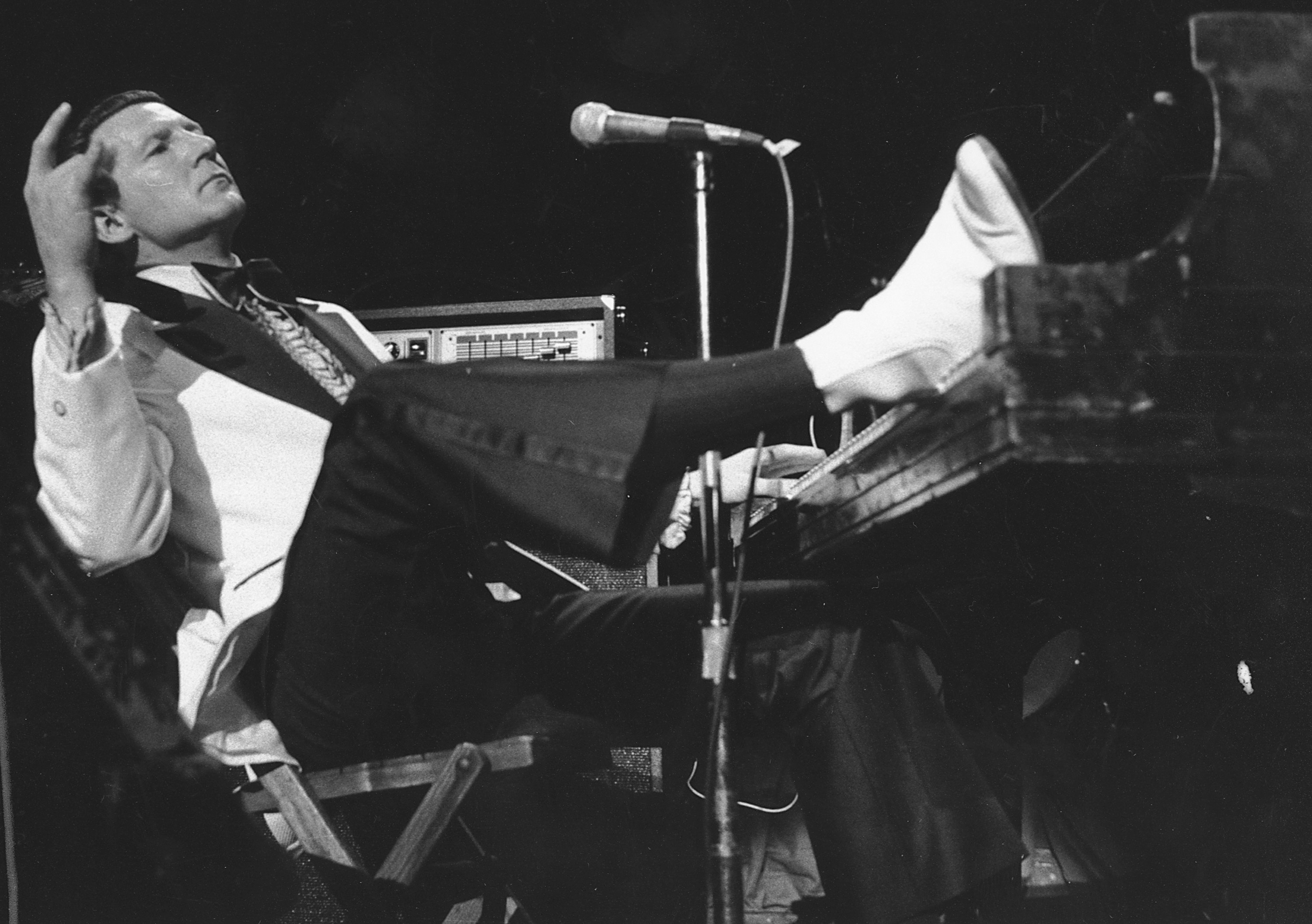 Jerry Lee Lewis, rock 'n' roll star, dies at 87