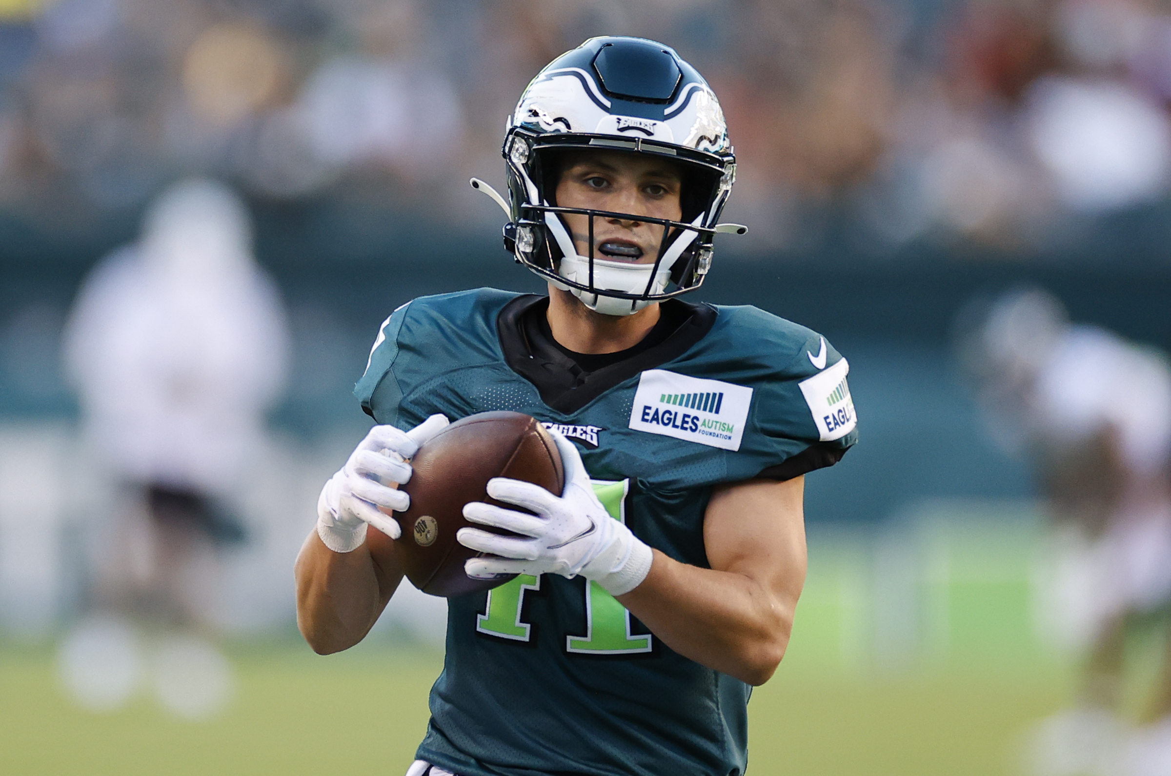 Eagles WR Britain Covey lights up Raymond James Stadium with electric punt  return