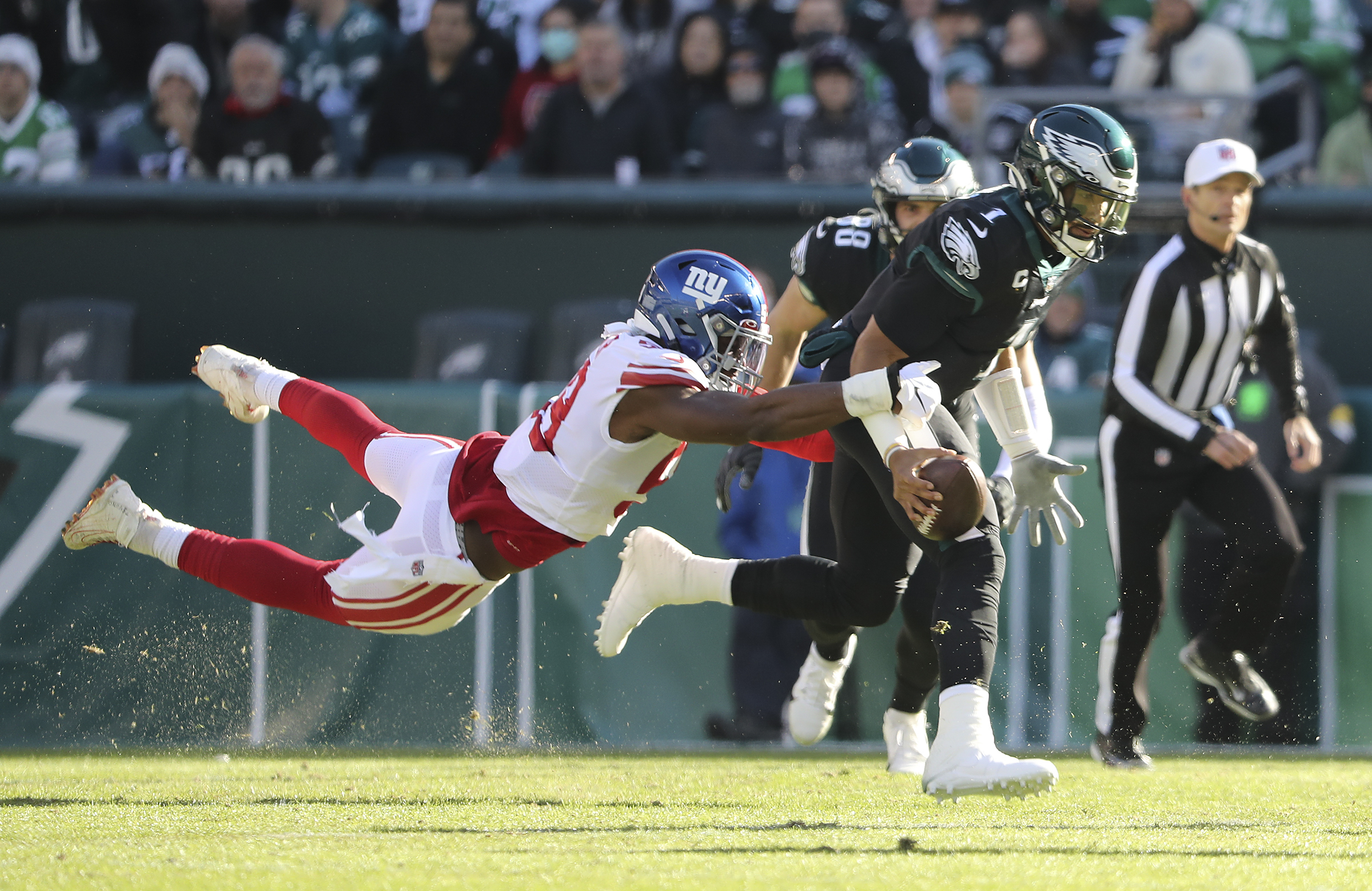 Jalen Hurts takes pride in being the next in the Eagles' legacy of Black  quarterbacks