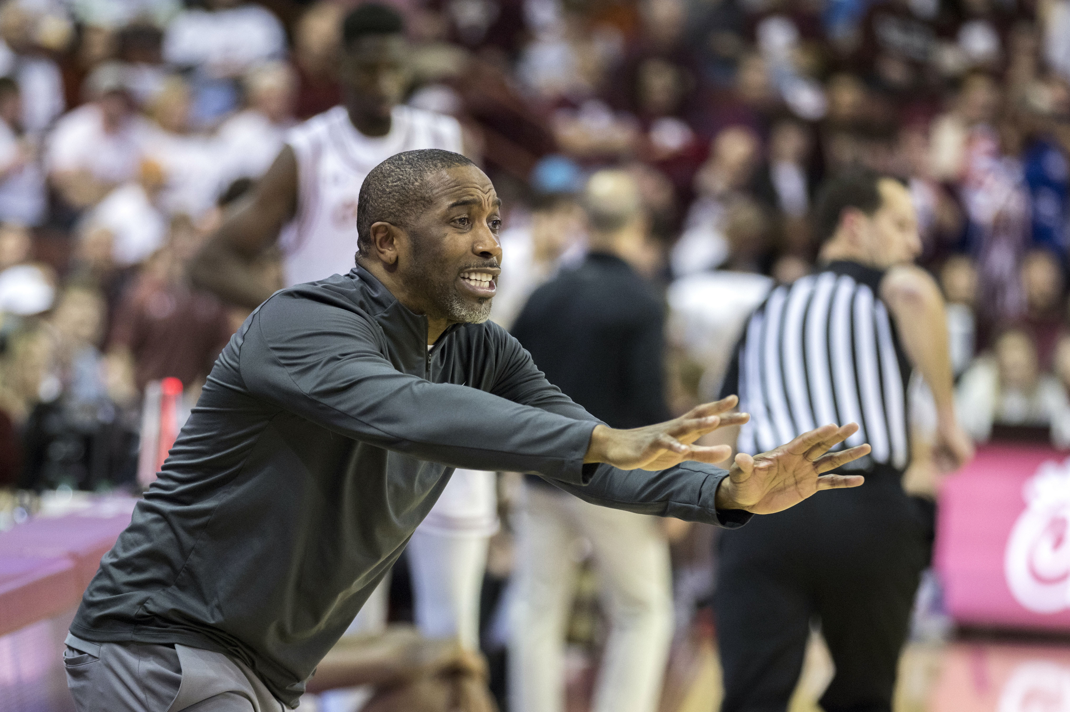 Speedy Claxton ready to live 'second dream' as Hofstra coach