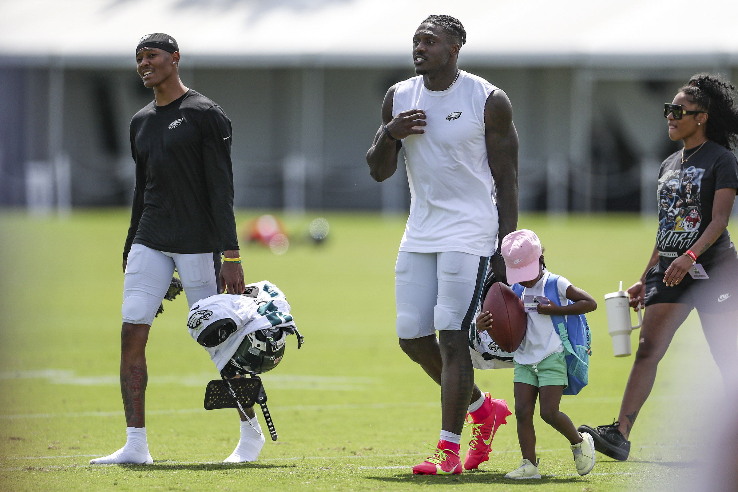 Eagles-Browns joint practice takeaways: Jalen Carter, DeVonta