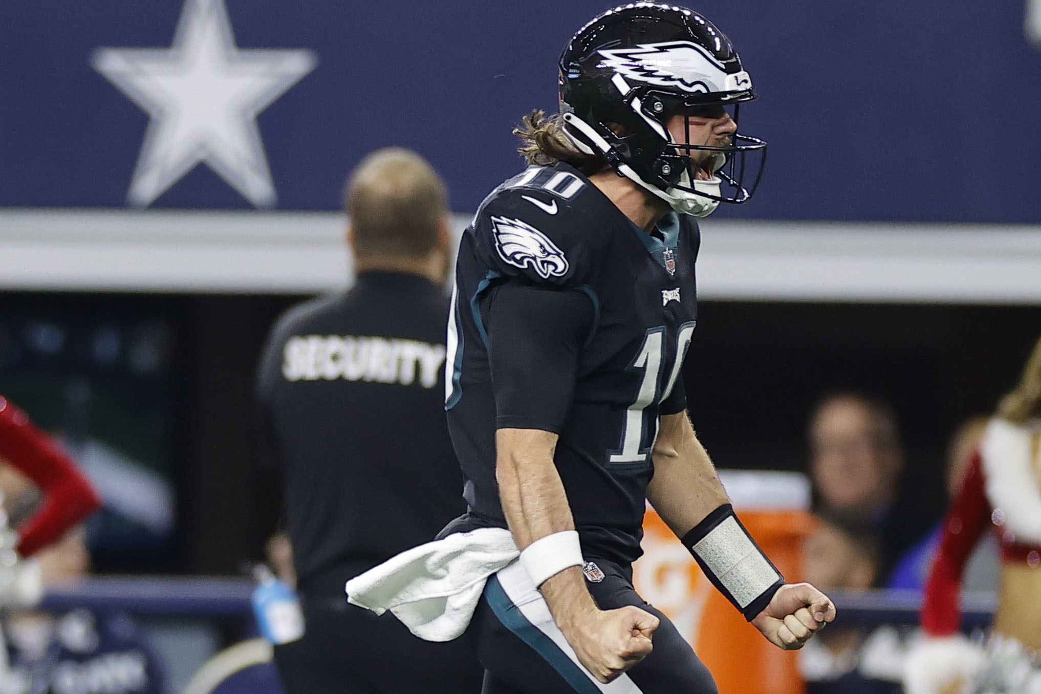 Gardner Minshew solid but turnovers doom Eagles in 40-34 loss to Cowboys