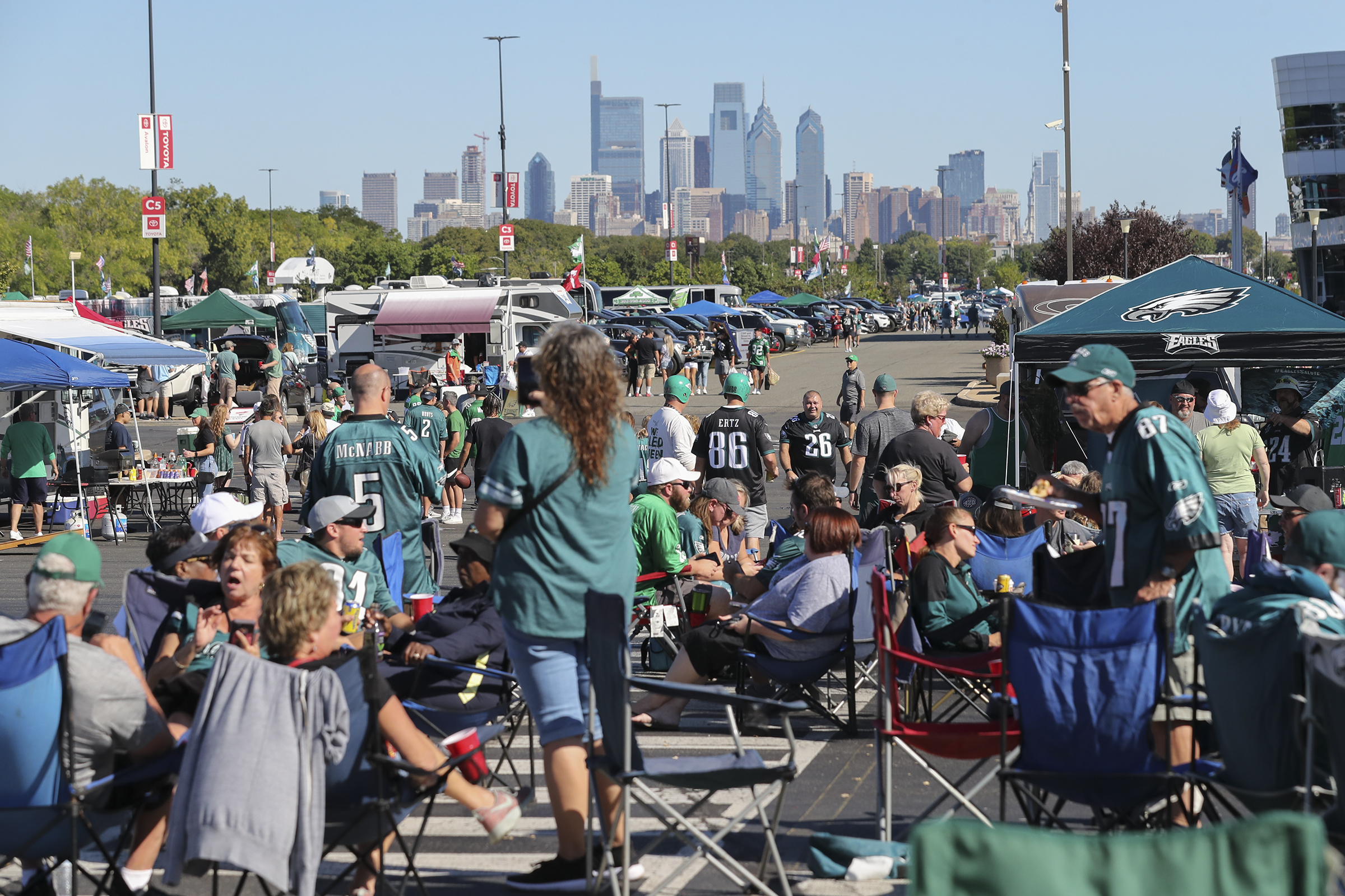 Eagles open practice: Start time, parking, details at Lincoln