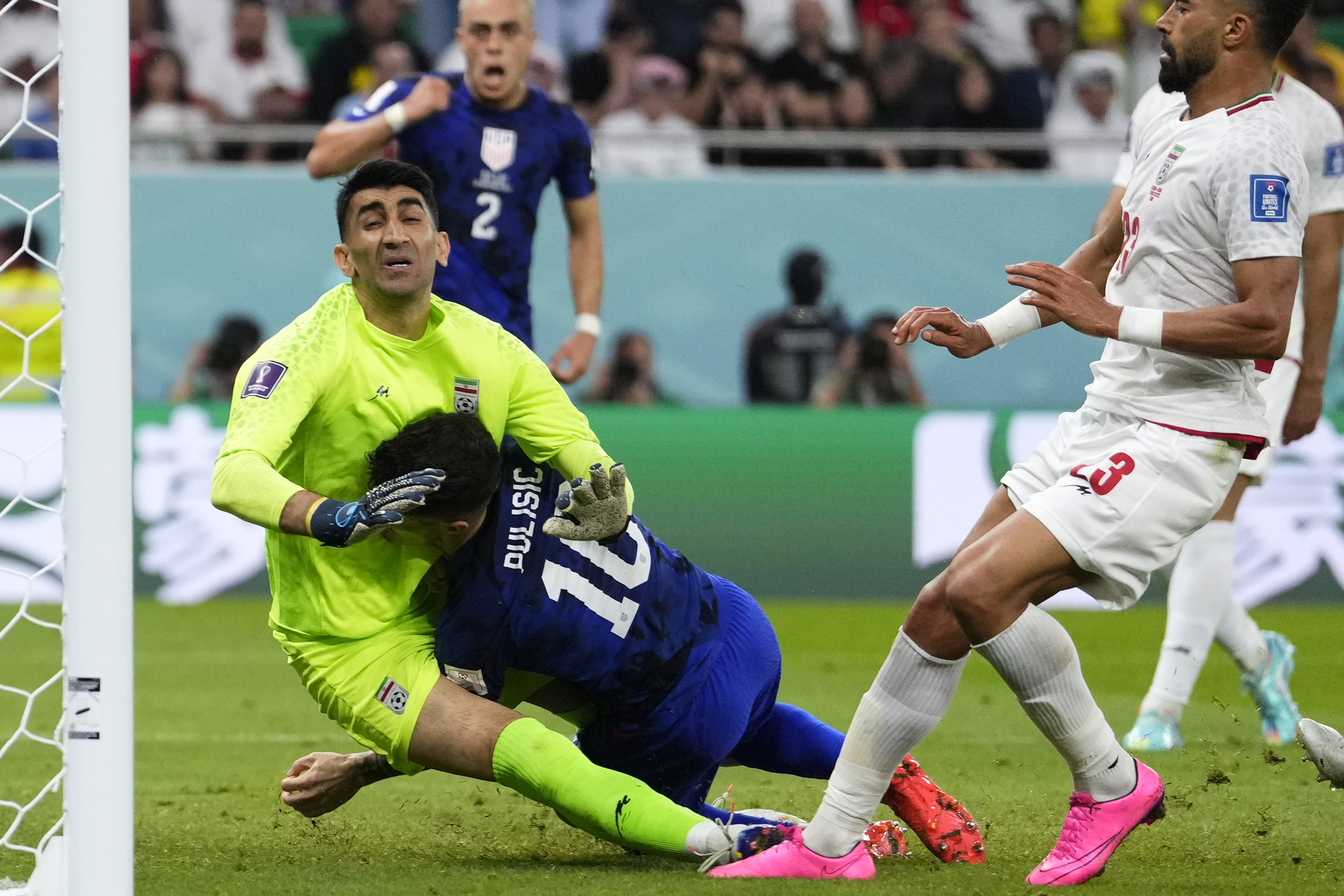 US Soccer Star Christian Pulisic Vows To Play Saturday Despite Abdominal  Injury