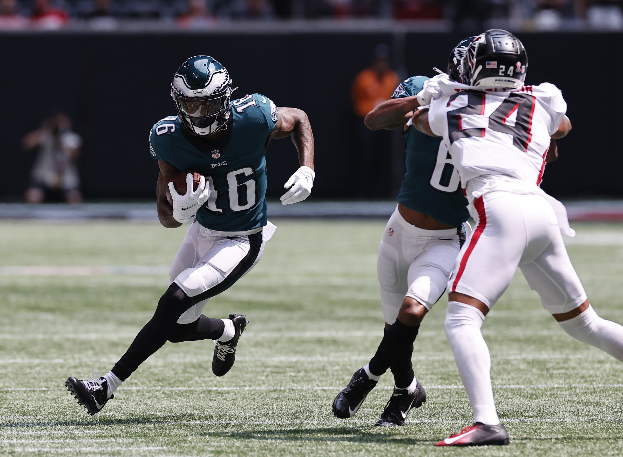 Philadelphia Eagles wide receiver Quez Watkins (16) warms up before an NFL  football game against the Indianapolis Colts in Indianapolis, Sunday, Nov.  20, 2022. (AP Photo/AJ Mast Stock Photo - Alamy