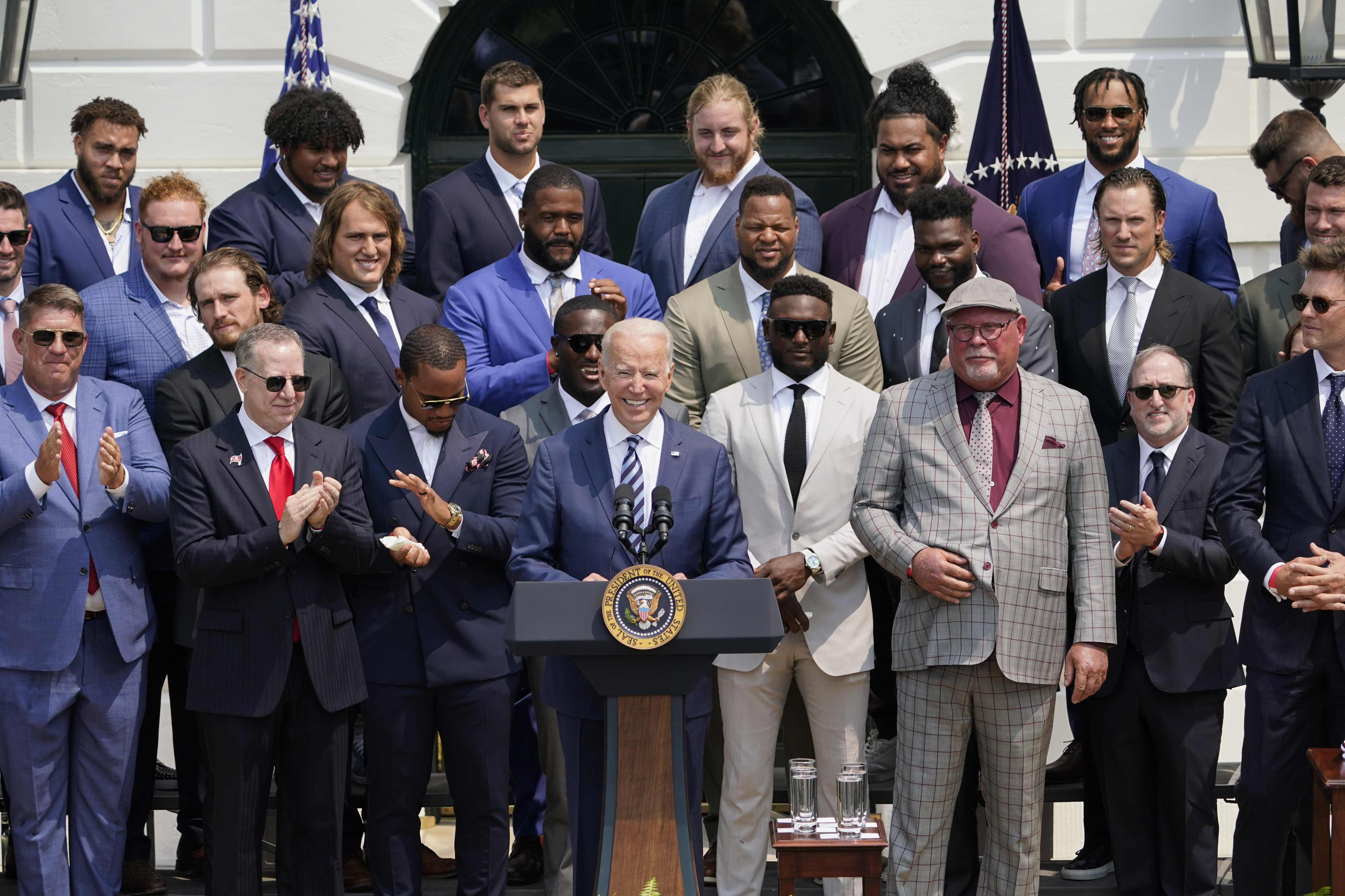 Tom Brady, champion Buccaneers visit Biden at White House