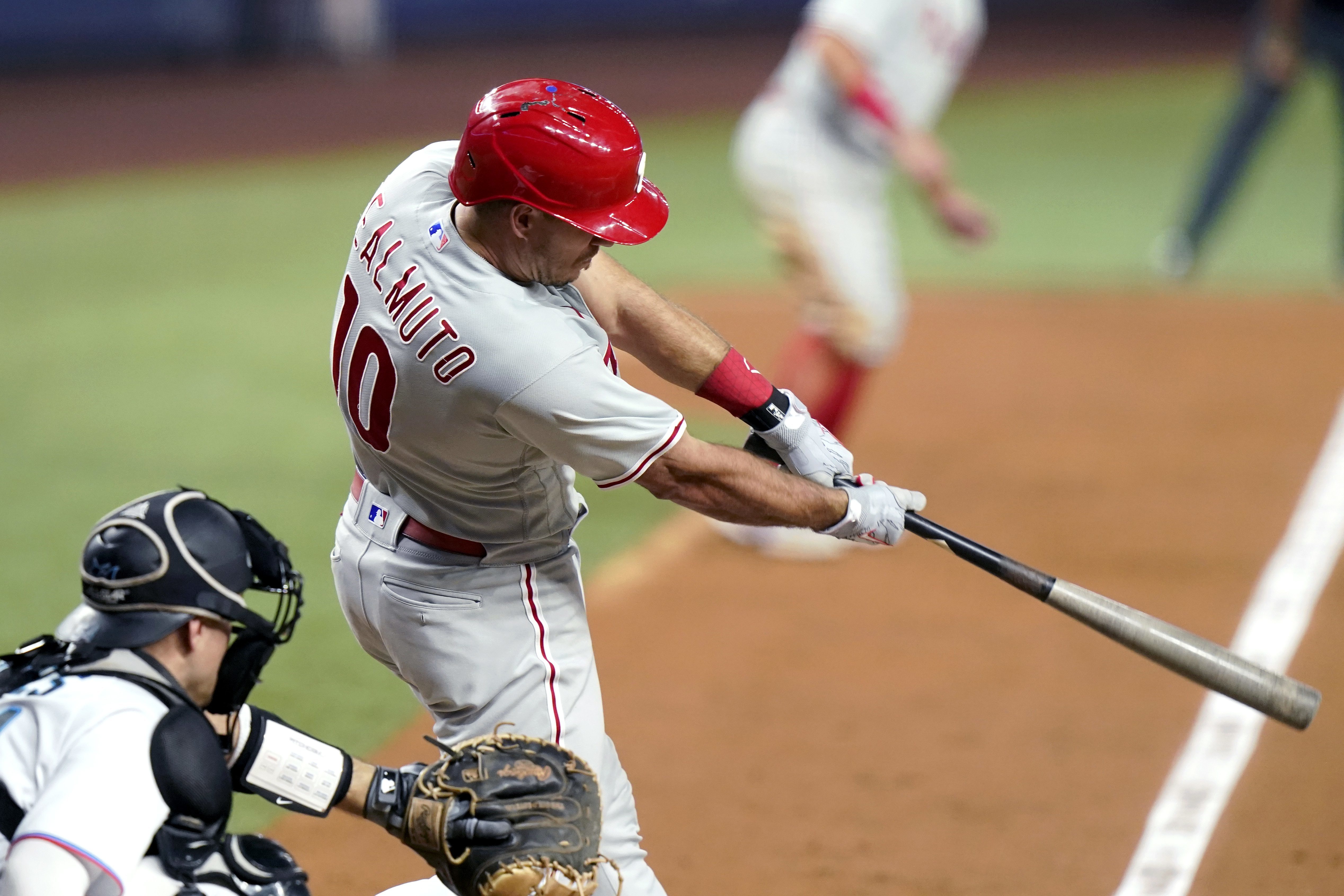 X-rays negative on Phillies' Rhys Hoskins' right hand after hit-by-pitch  scare