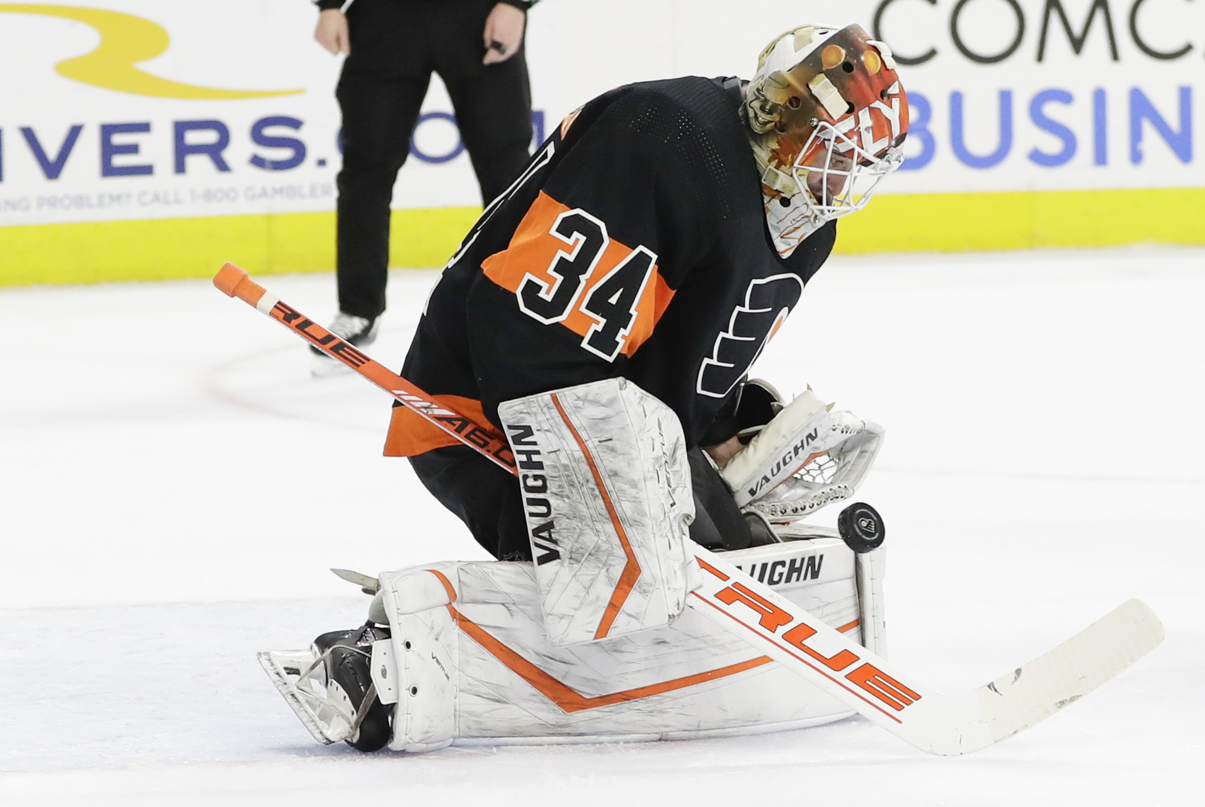 Sandstrom Hurt as Bruins Blank Flyers - sportstalkphilly - News, rumors,  game coverage of the Philadelphia Eagles, Philadelphia Phillies,  Philadelphia Flyers, and Philadelphia 76ers