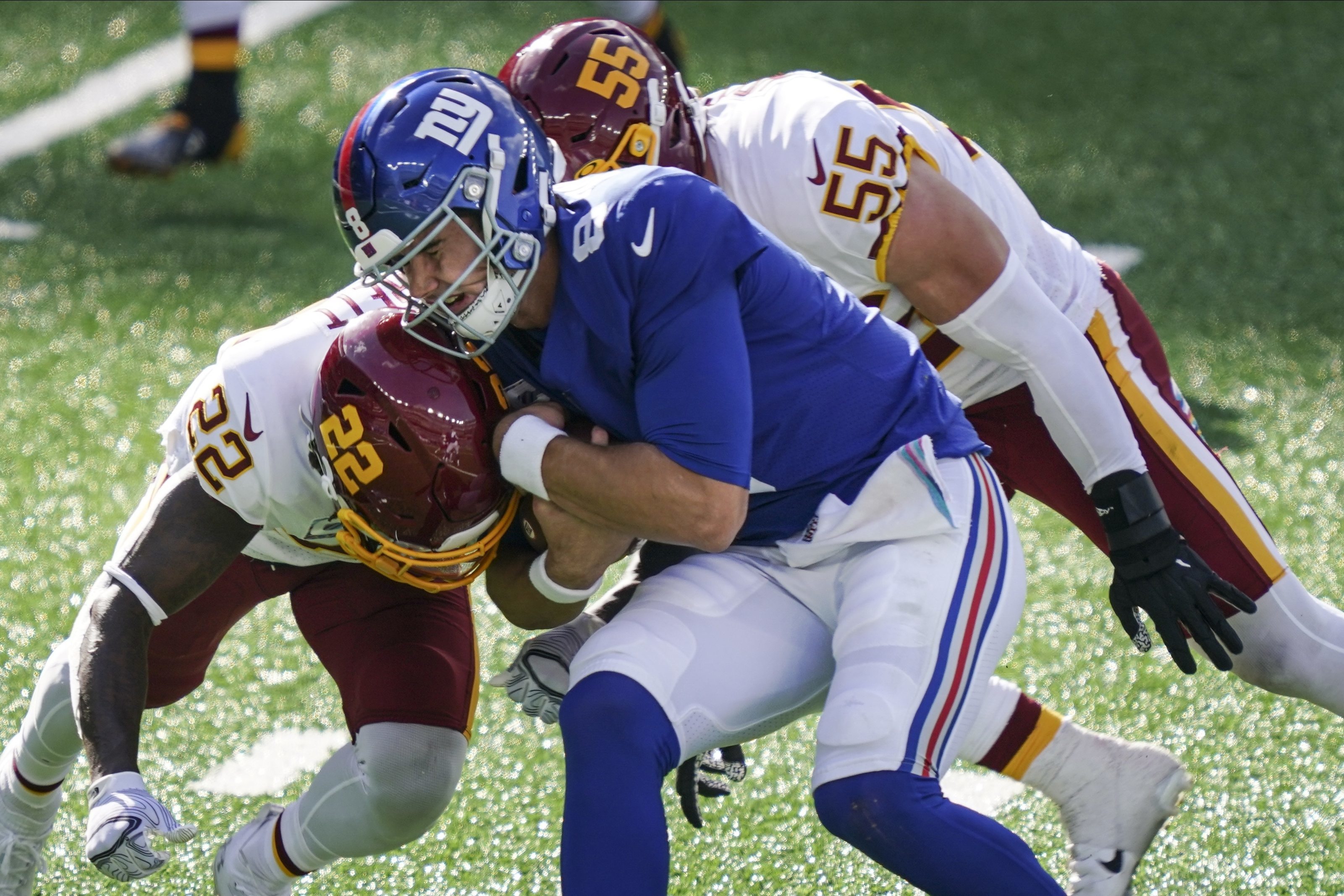 In joining Eagles starting lineup on offensive line, Jamon Brown