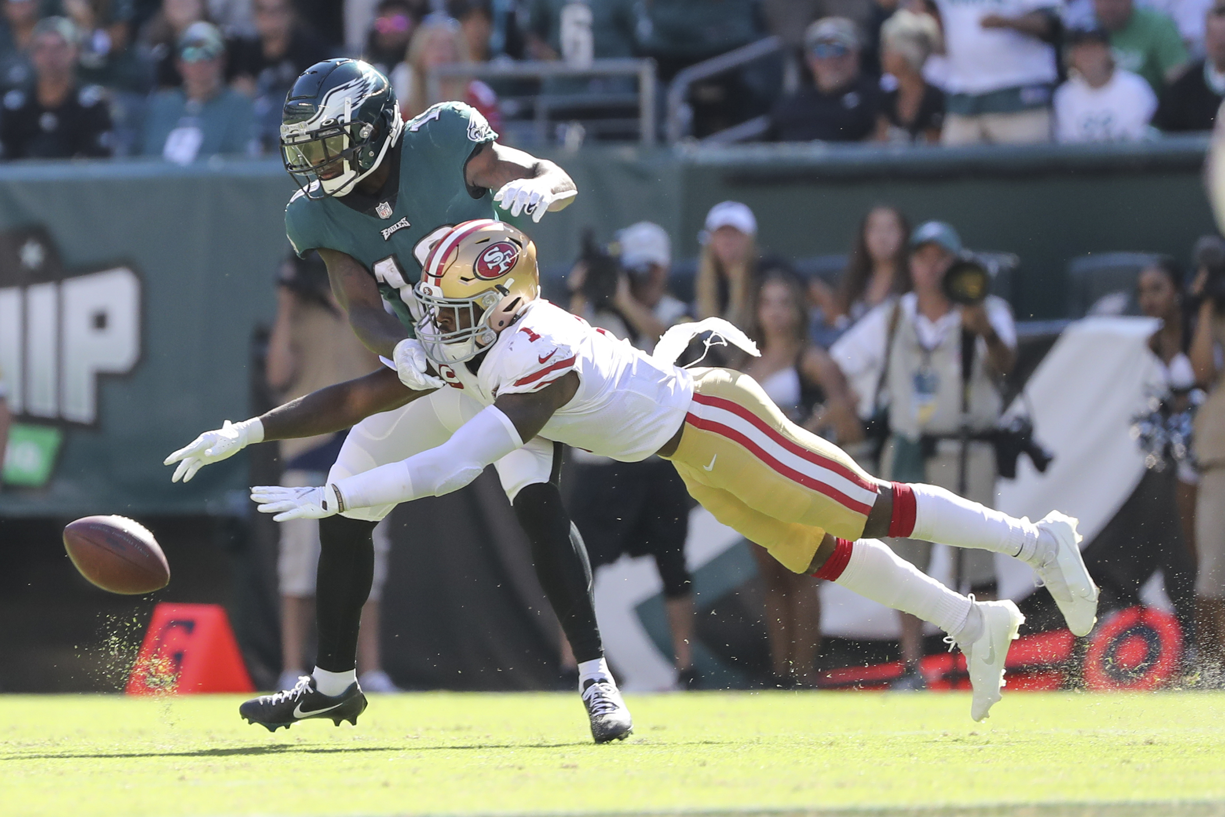 San Francisco 49ers running back JaMycal Hasty in action during an NFL  football game against the Philadelphia Eagles Sunday, Sept. 19, 2021, in  Philadelphia. (AP Photo/Matt Rourke Stock Photo - Alamy