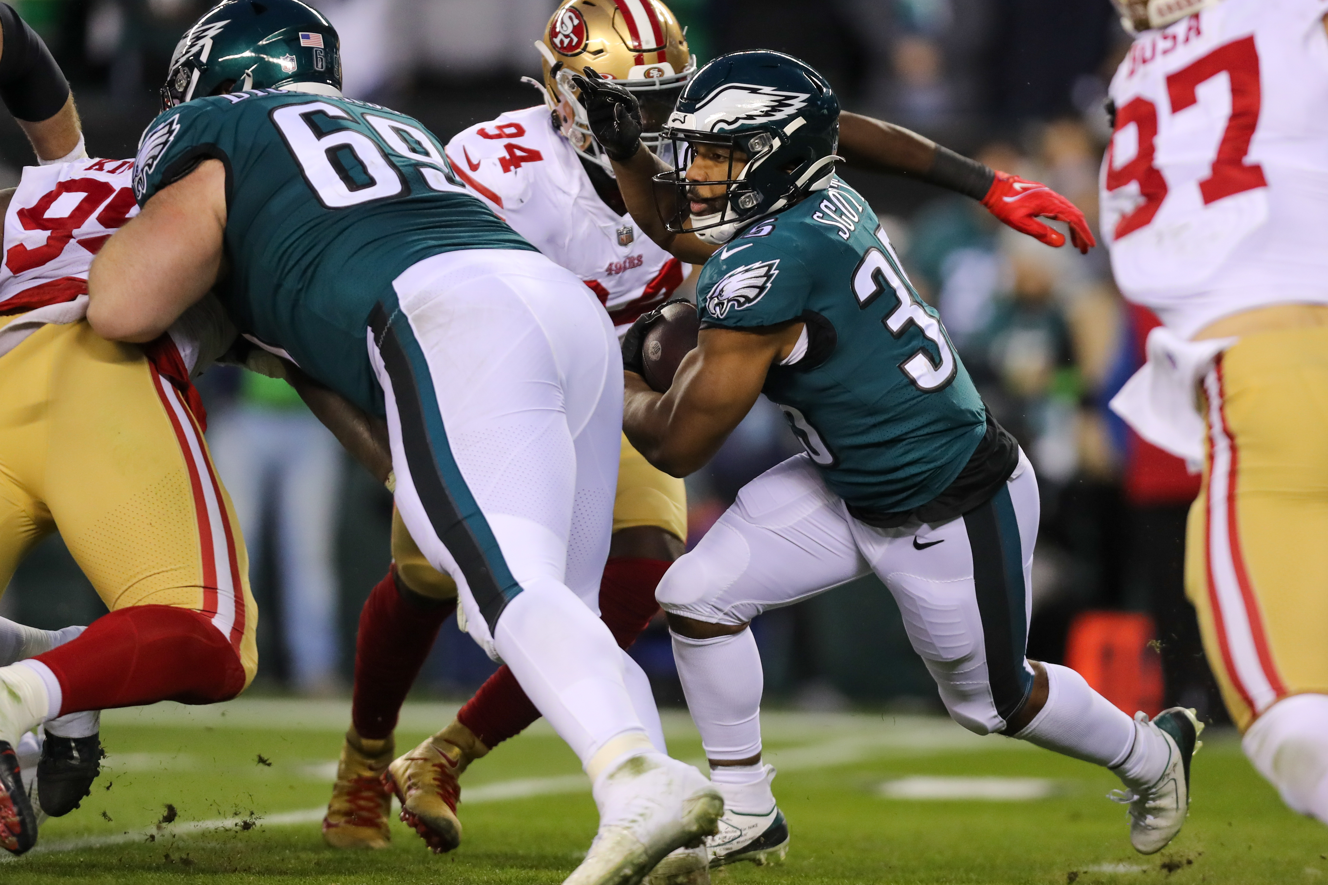 Ex-Penn State Football Miles Sanders breaks off 82-yard TD for Eagles