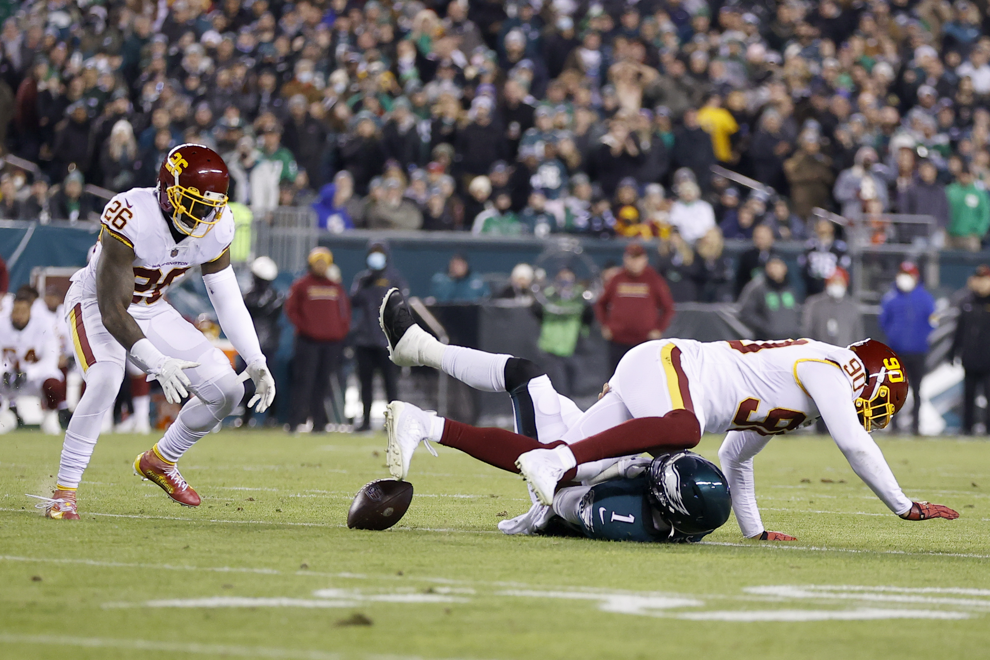 Eagles-Washington instant analysis: Birds overcome sloppy start to