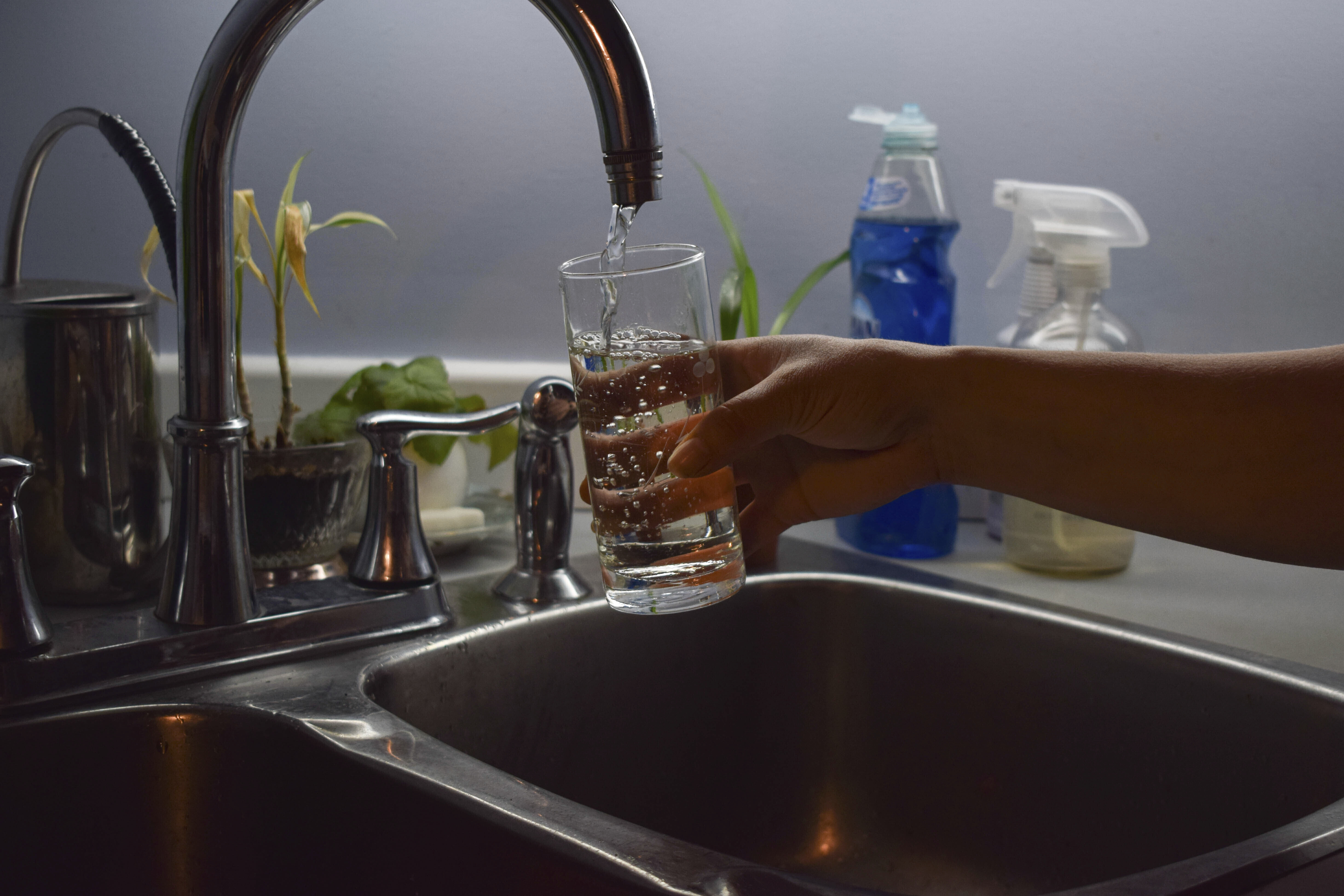 Boil-water advisory: How to get safe drinking water in an emergency - CNET