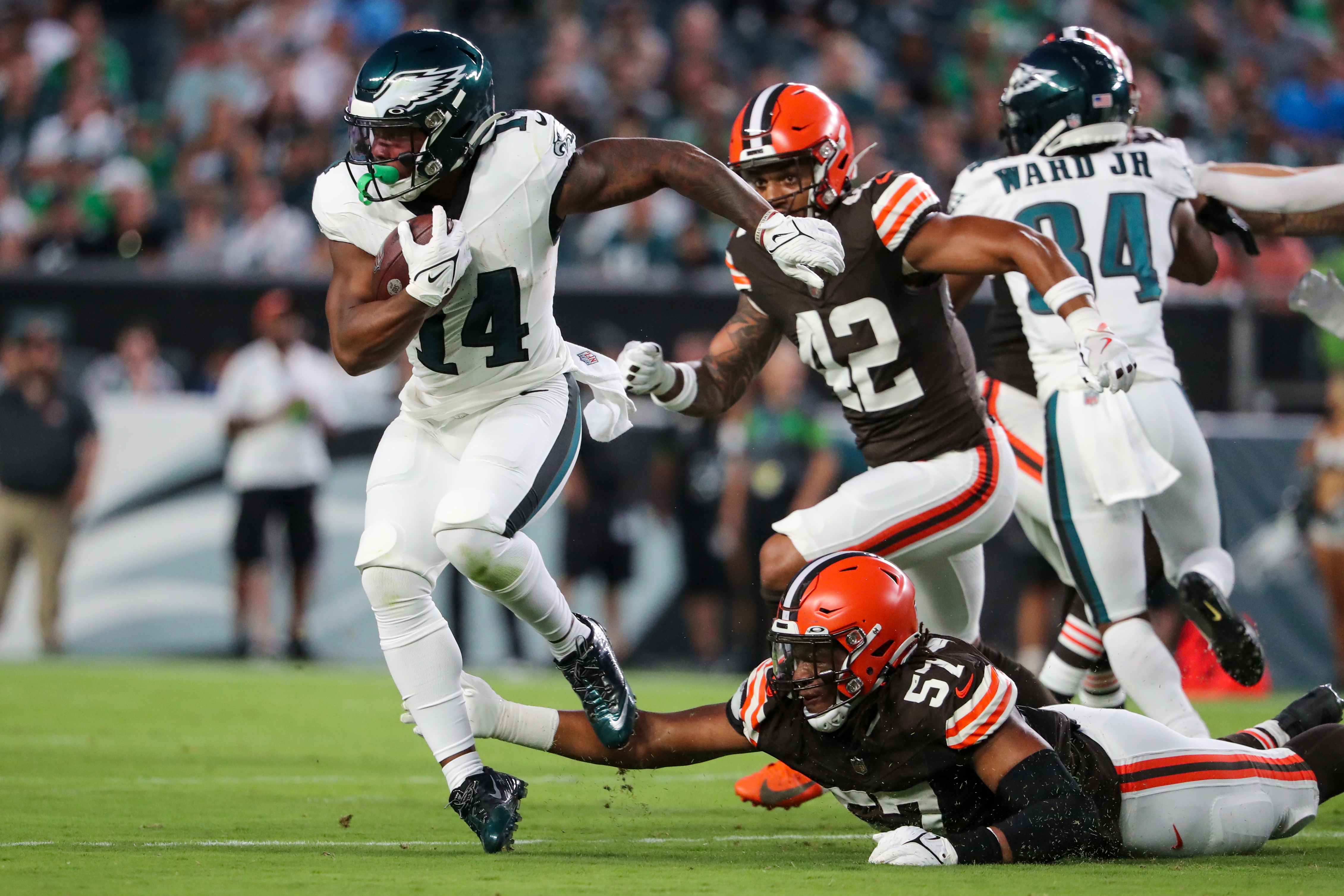 Eagles RB depth chart: Why D'Andre Swift saw limited action behind Kenneth  Gainwell vs. Patriots