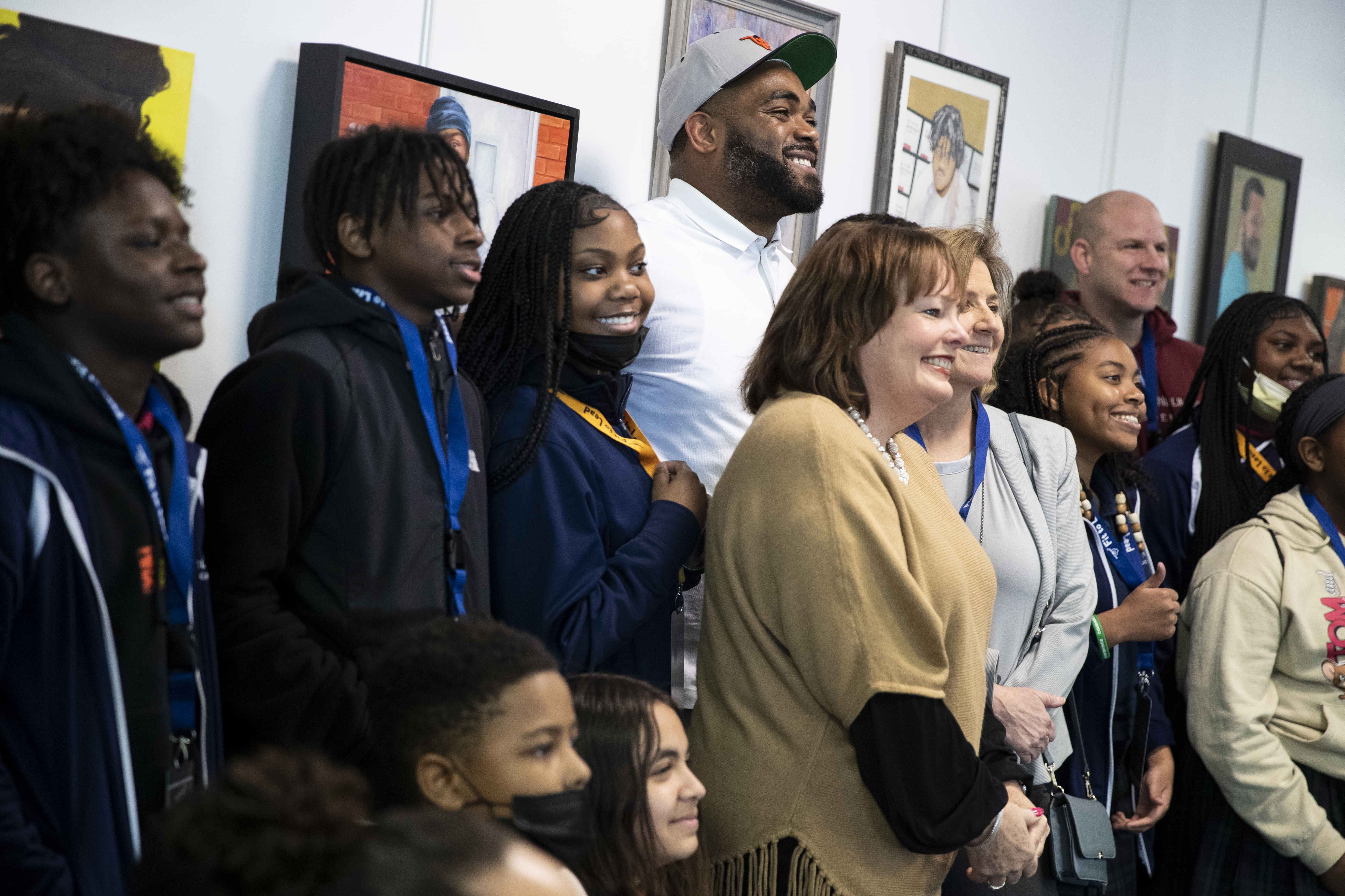 Eagles' Brandon Graham shares with Philly high school and college