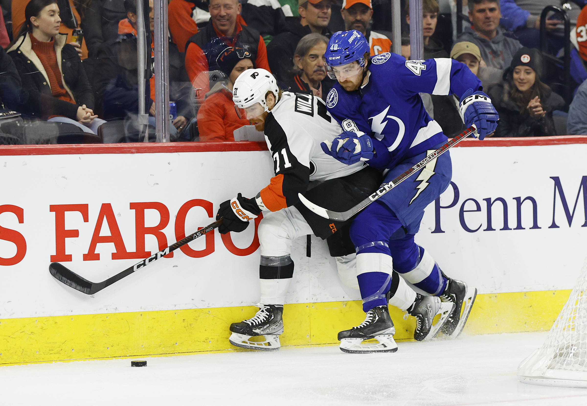 Stamkos Joins 1,000-Point Club as Flyers Fall to Lightning