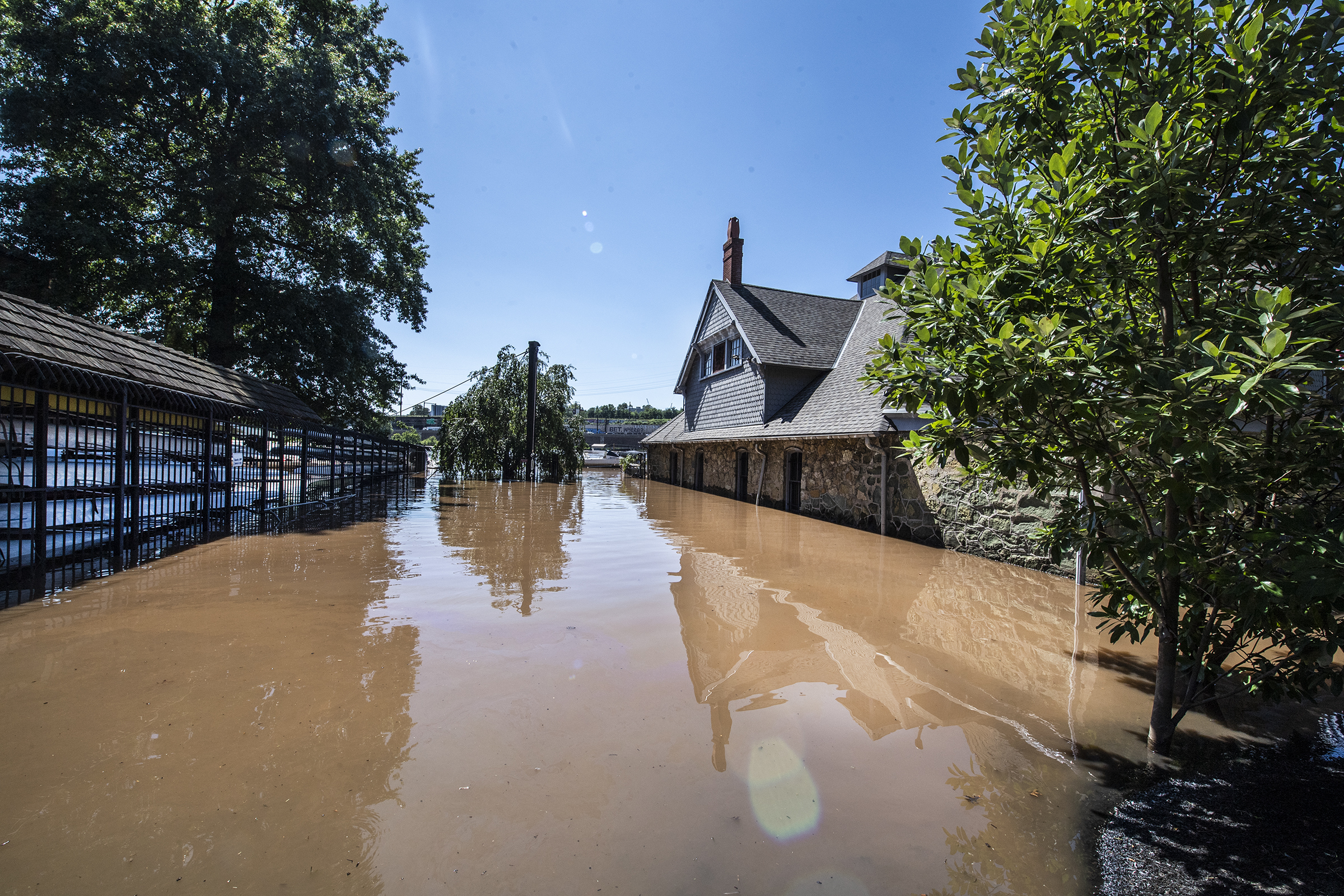 Hurricane Ida floods damages Philadelphia s boathouse row