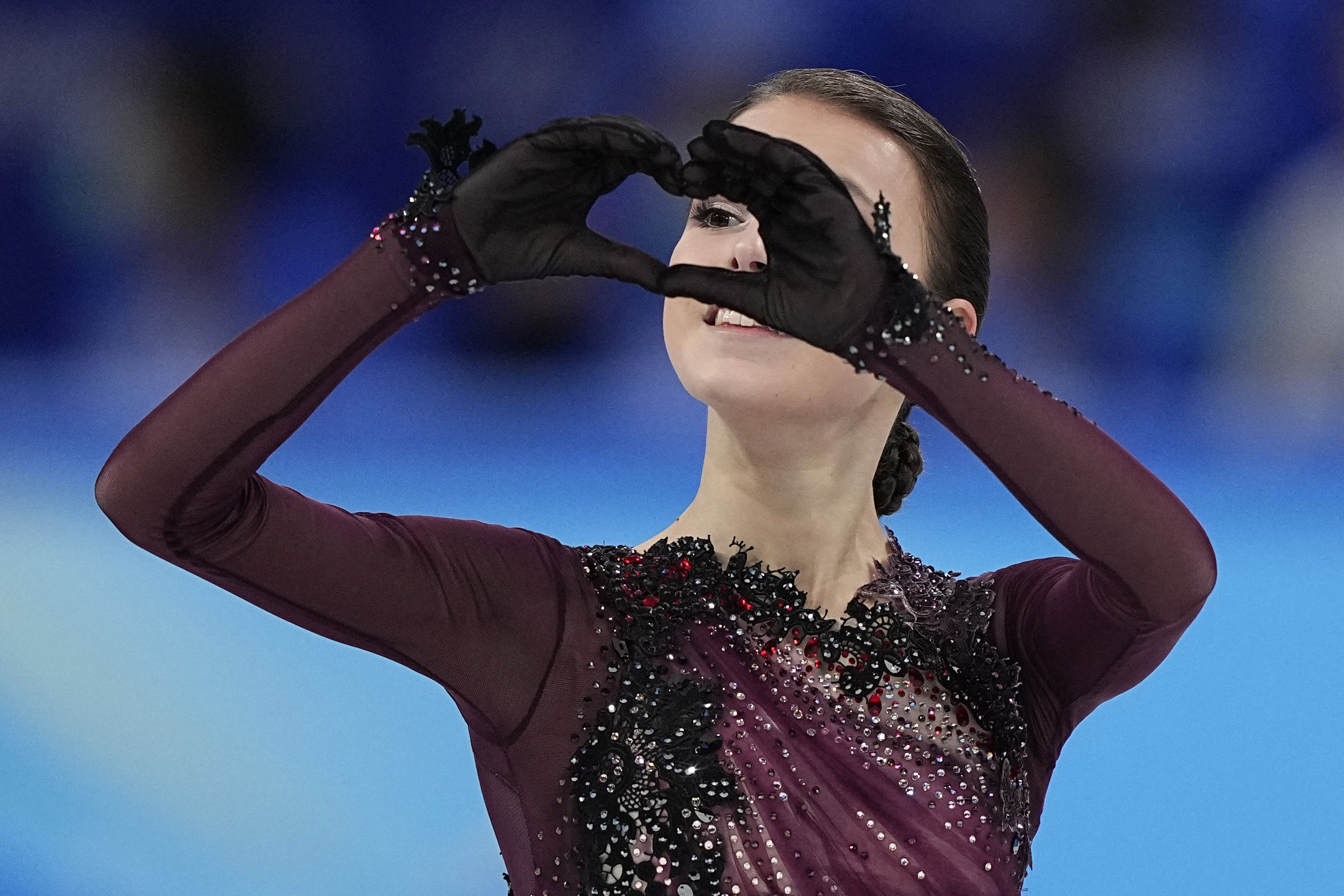 Beijing Olympics: Russia's Anna Shcherbakova wins figure skating