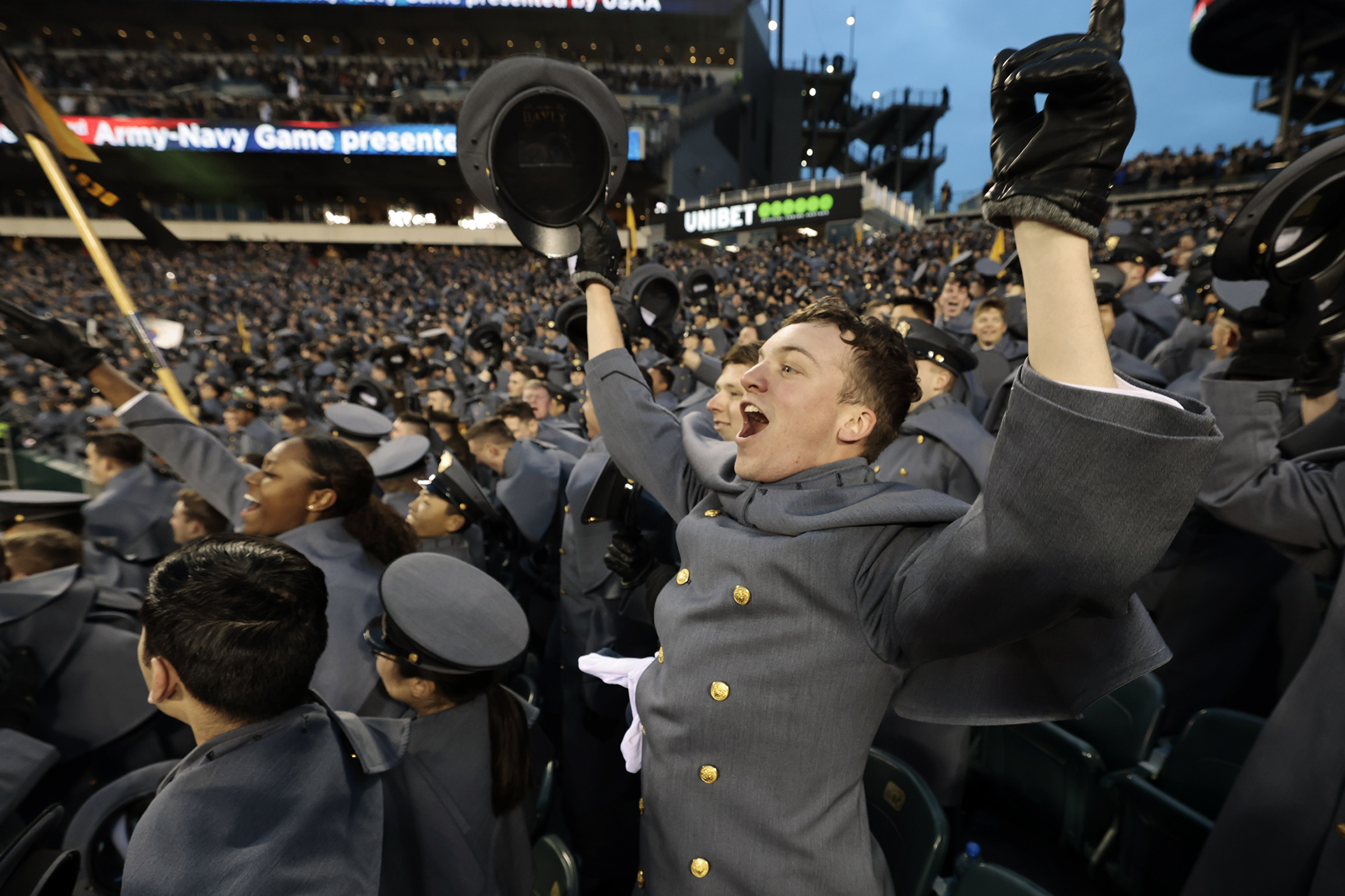 Army comes out on top in history-filled game against Navy at the Linc