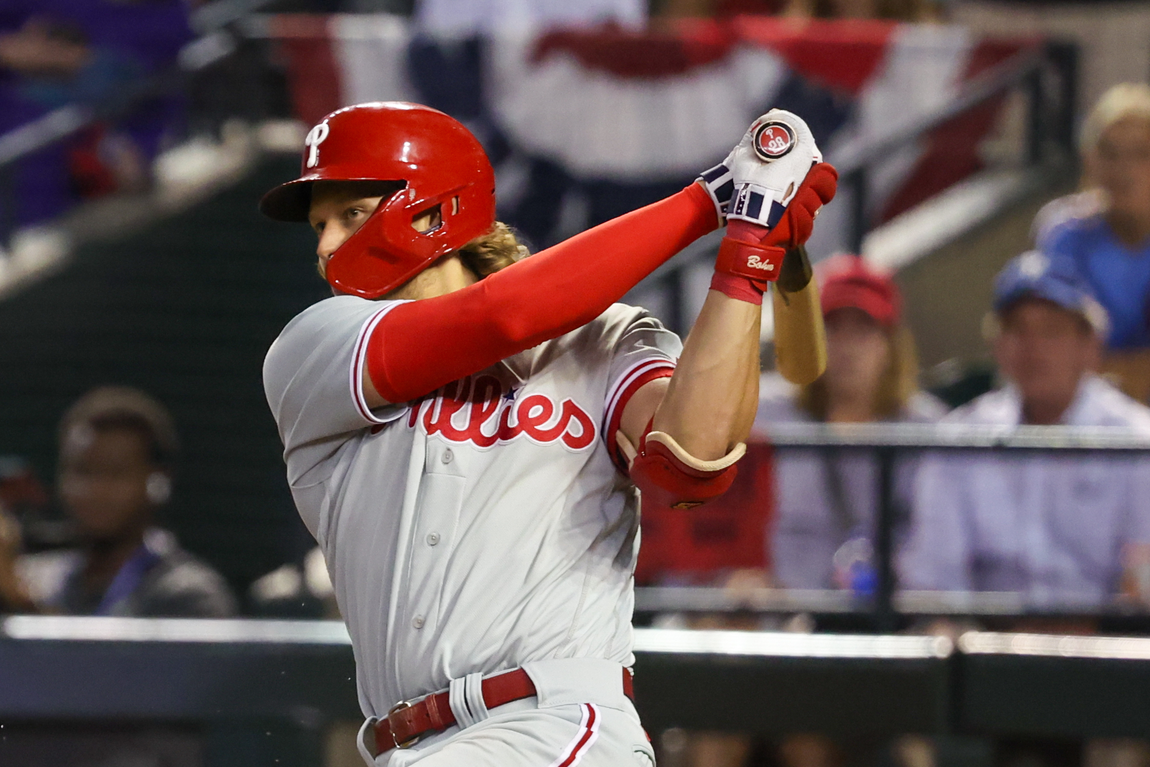 Video: Rhys Hoskins unleashes incredible bat spike after home run