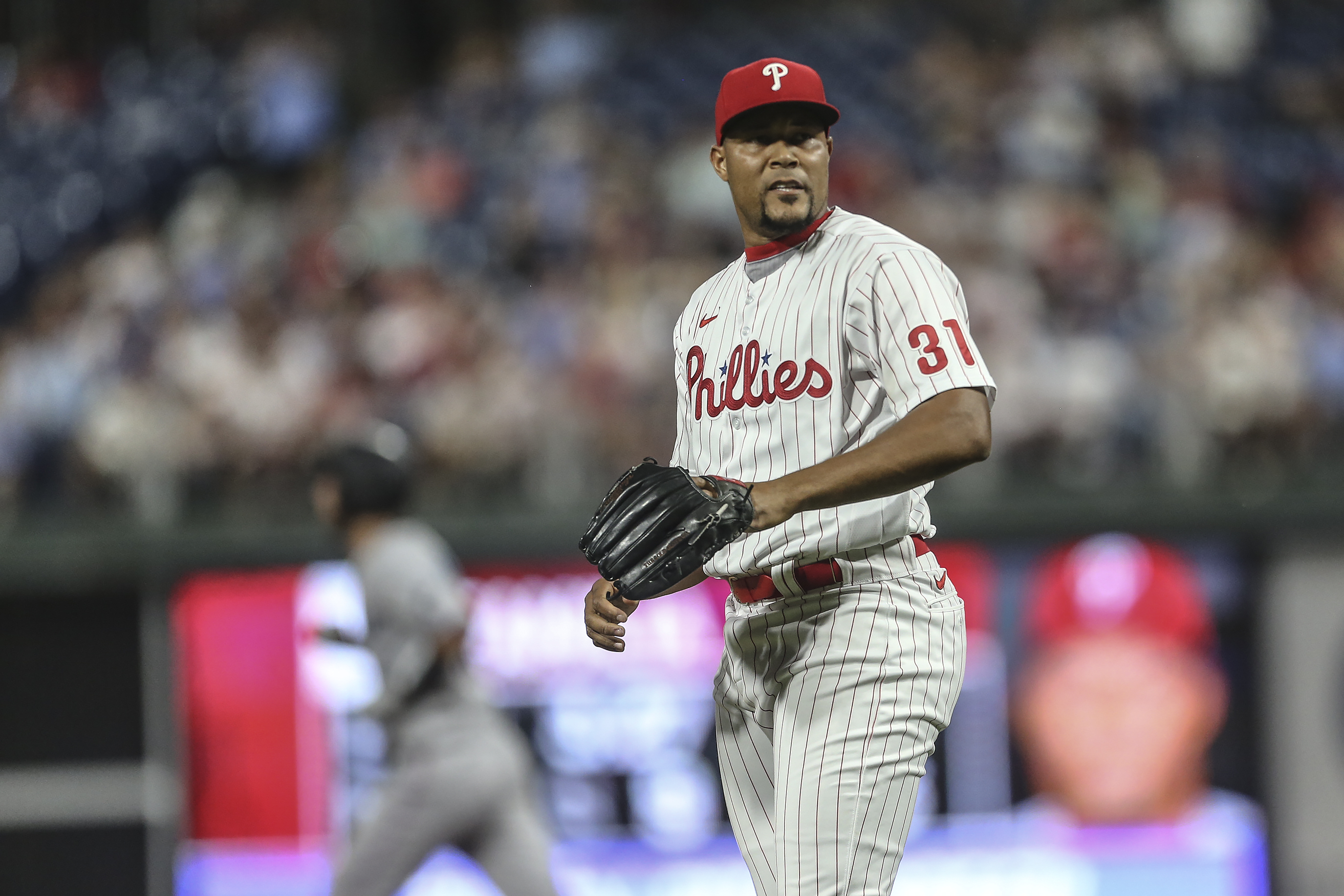 Rhys Hoskins throws out first pitch before Game 1 of Phillies-Marlins - CBS  Philadelphia