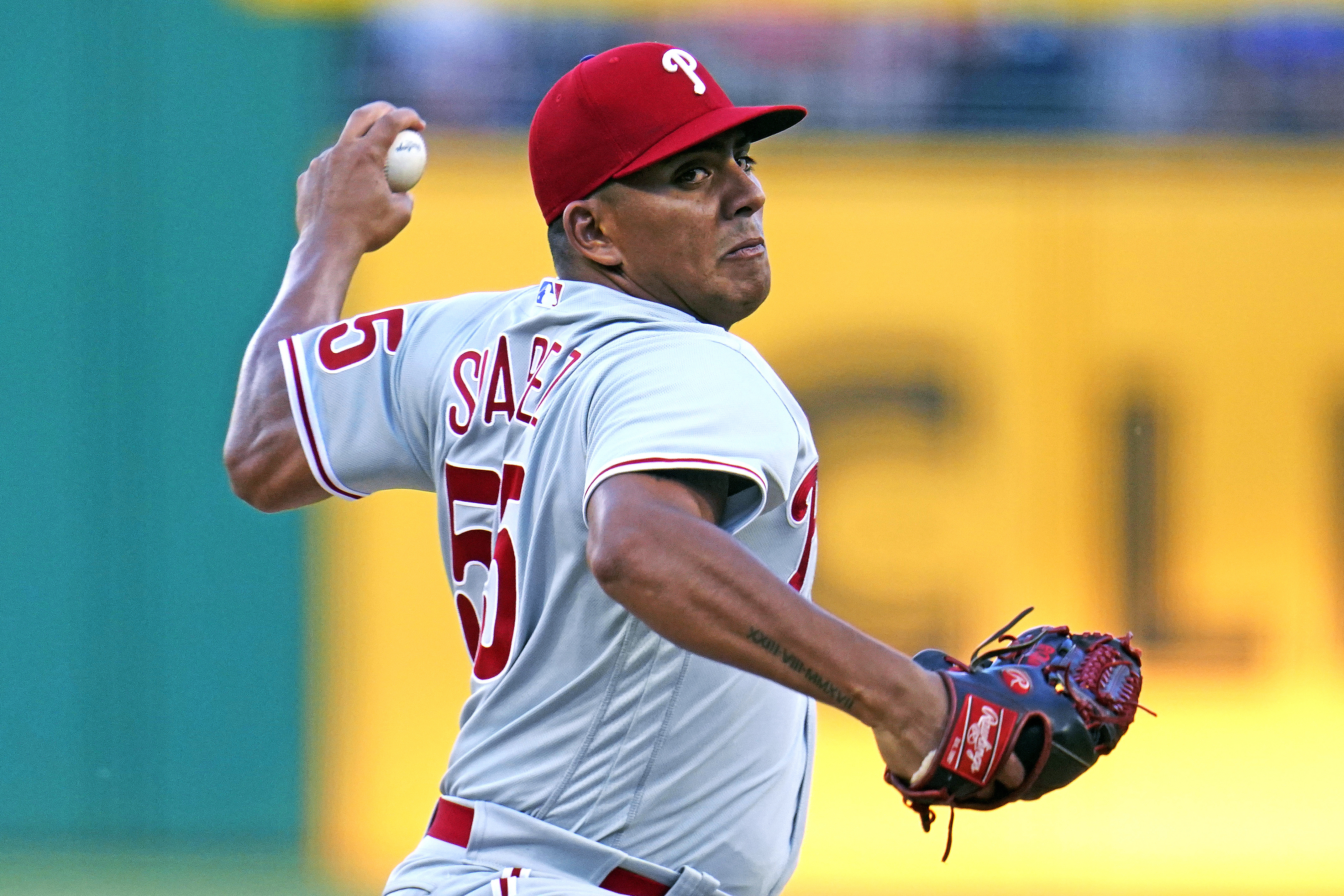 Ranger Suárez returns with five shutout innings as Phillies rout Marlins
