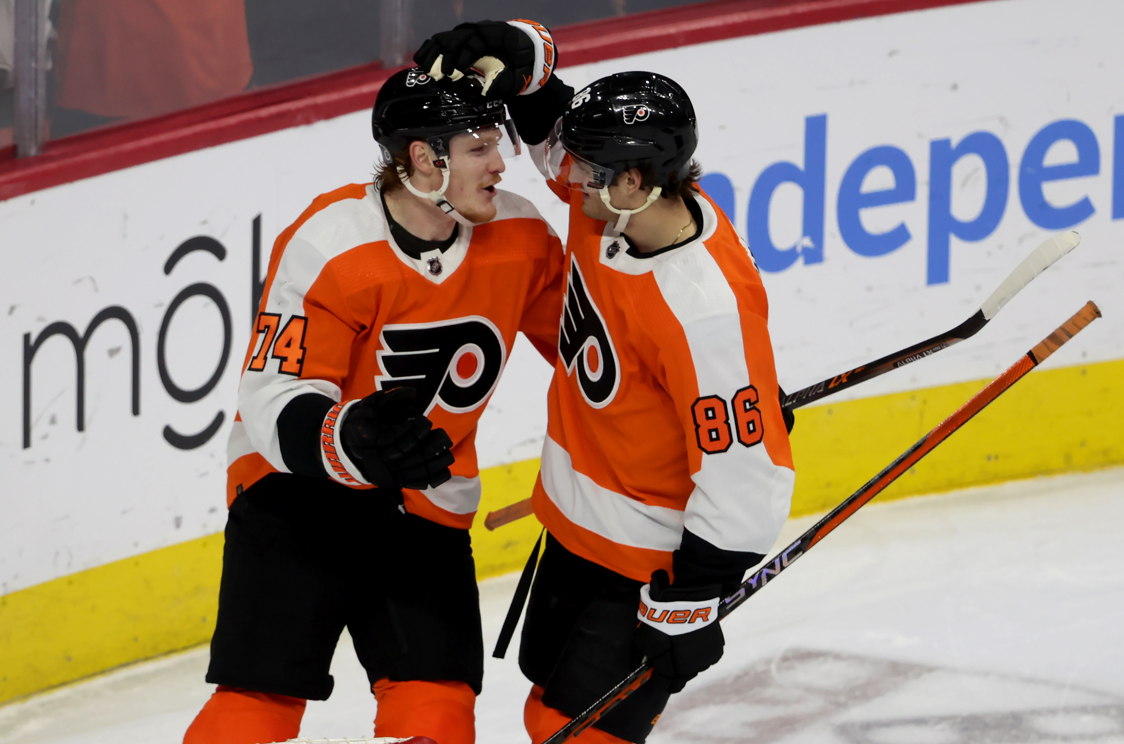 Travis Konecny scores twice as Flyers top Jackets in opener - The Rink Live