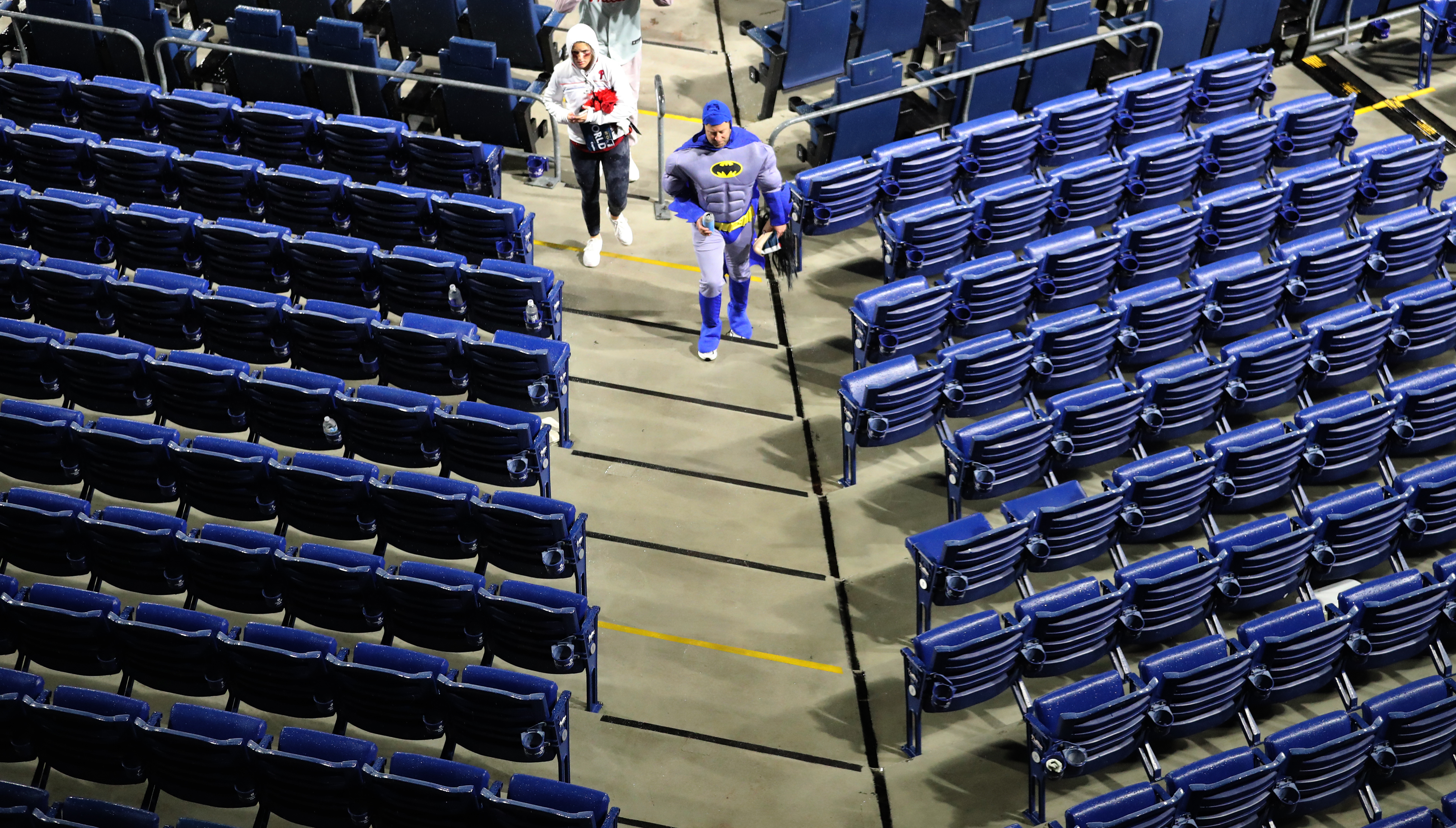 Game 3 of World Series rained out, will be played Tuesday on Sportsnet