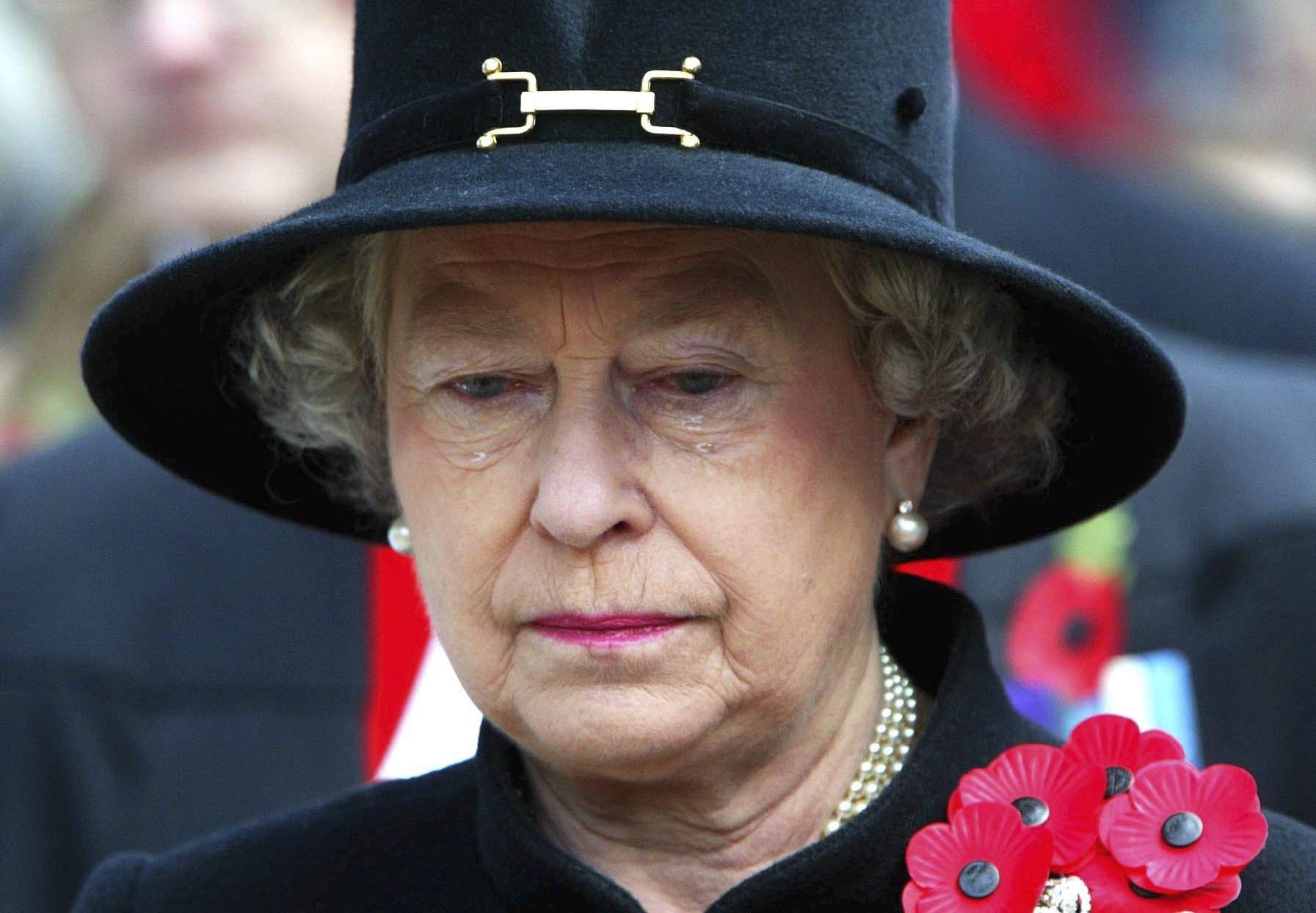 Queen Elizabeth II begins her reign with tears, UPI reports - UPI Archives