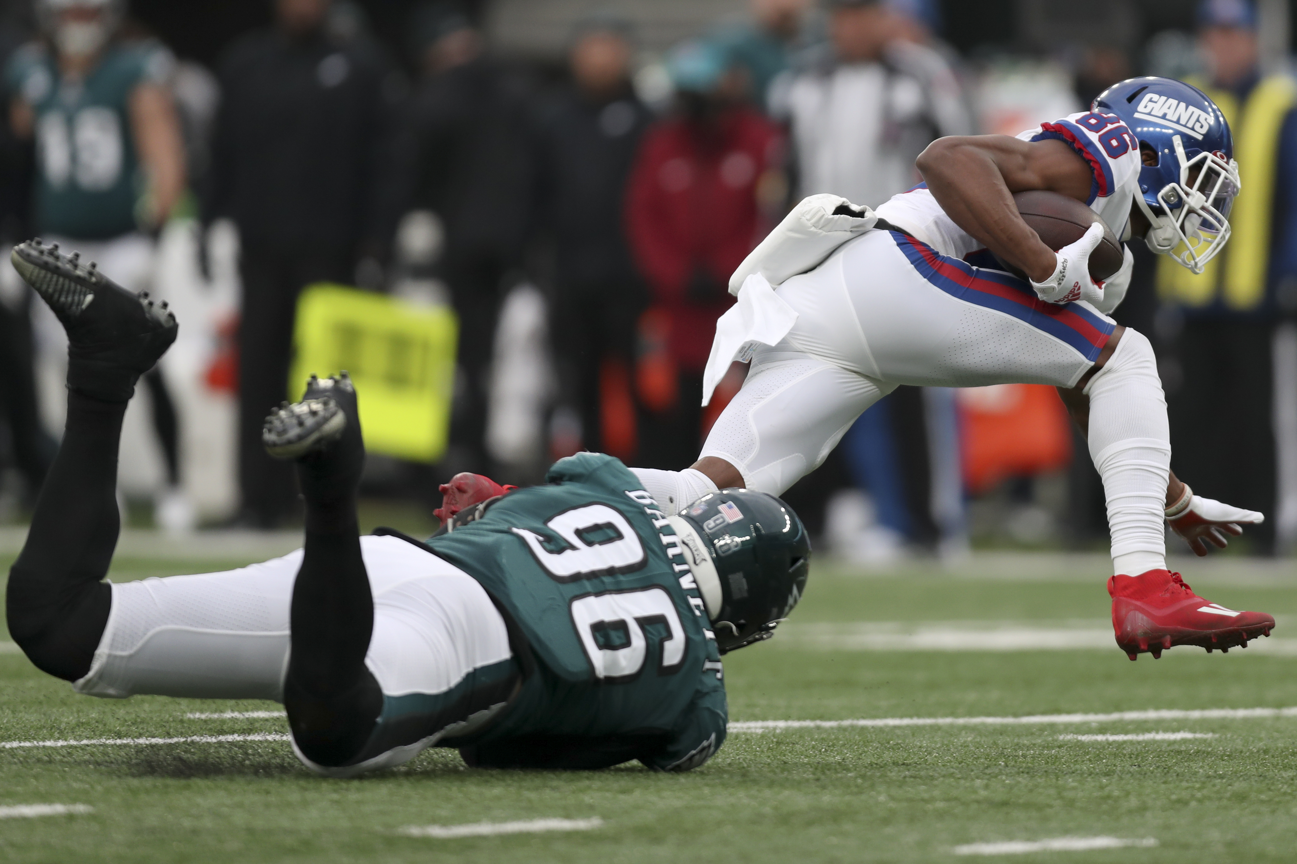 Eagles vs. Giants: Analysis as Jalen Hurts leads playoff rout vs Giants