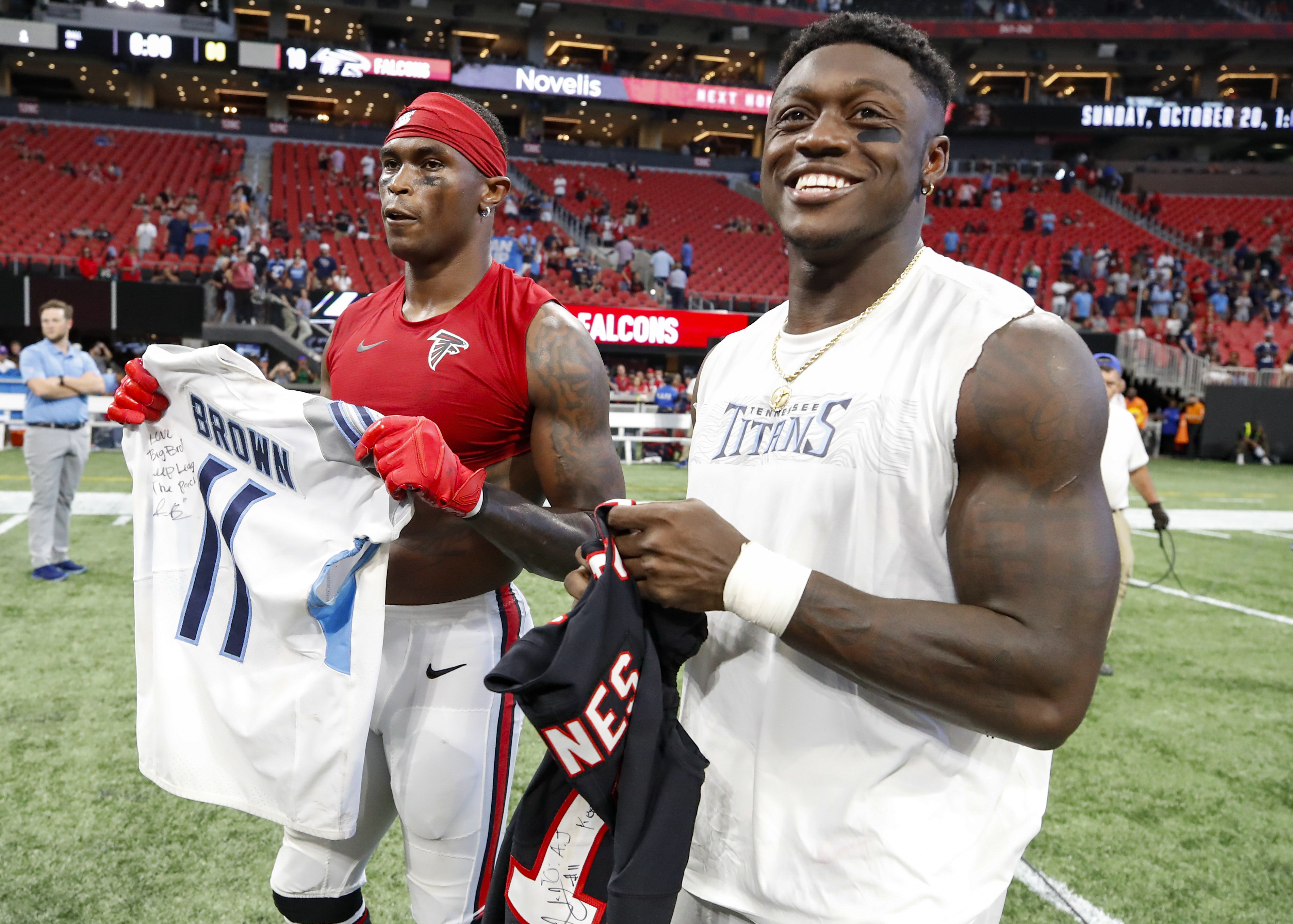 Julio Jones' NFL dominance inspired A.J. Brown to stick with receiver