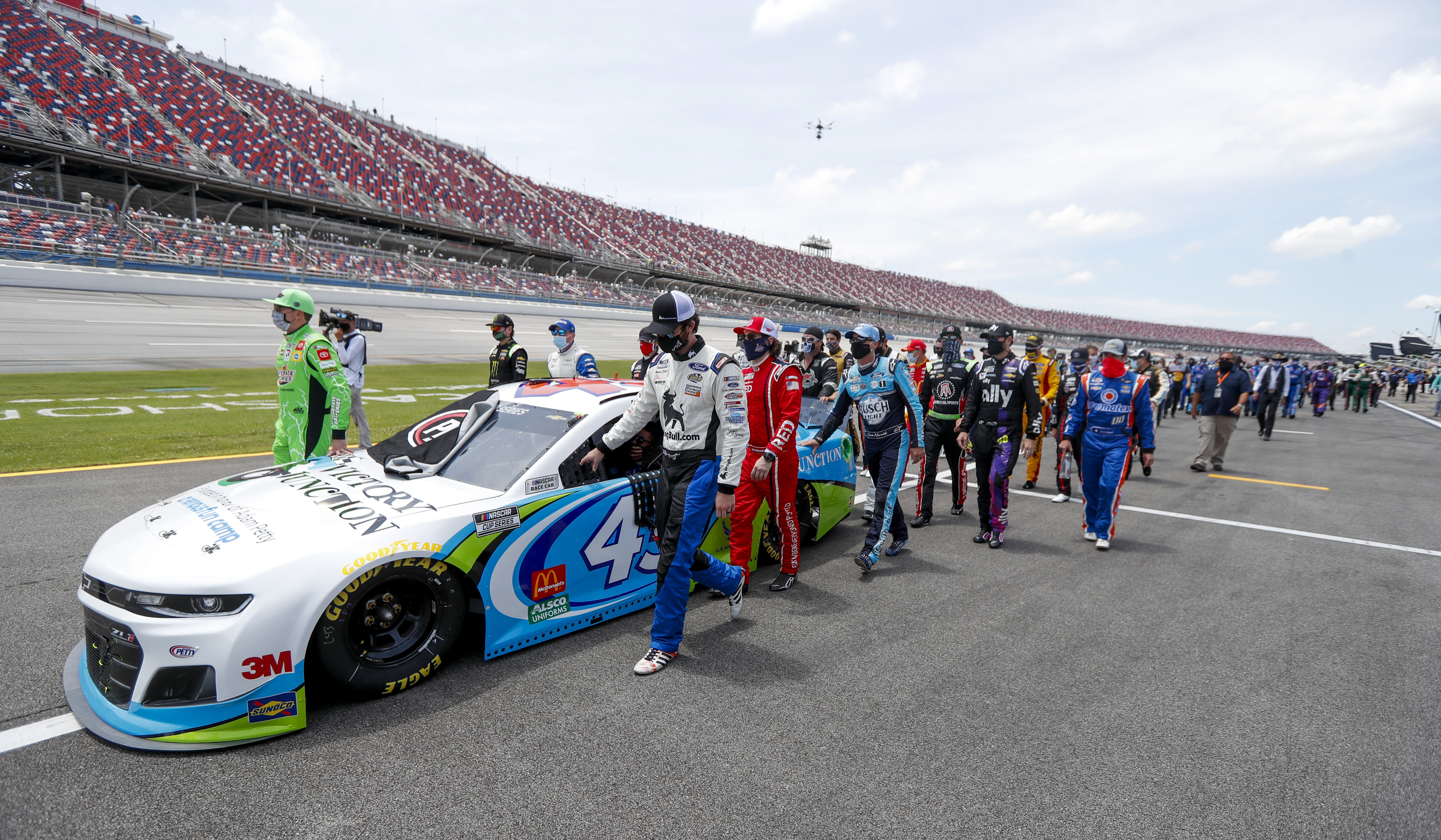 NASCAR pioneer Lenny Miller speaks on the rope in Bubba Wallace s