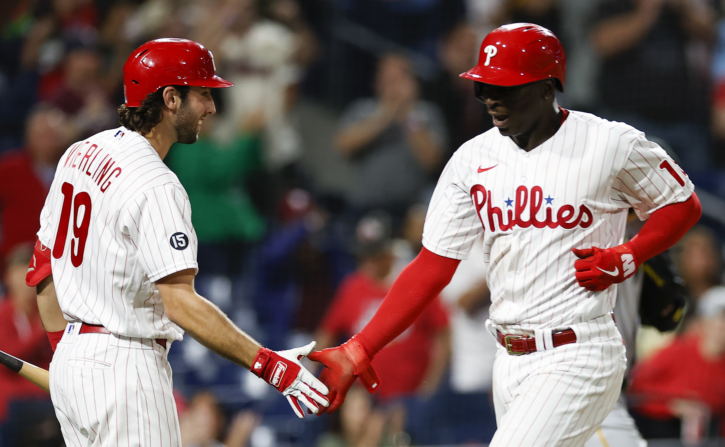 Ronald Torreyes' homer helps Phillies erase 6-run deficit to beat Pirates,  gain on Braves