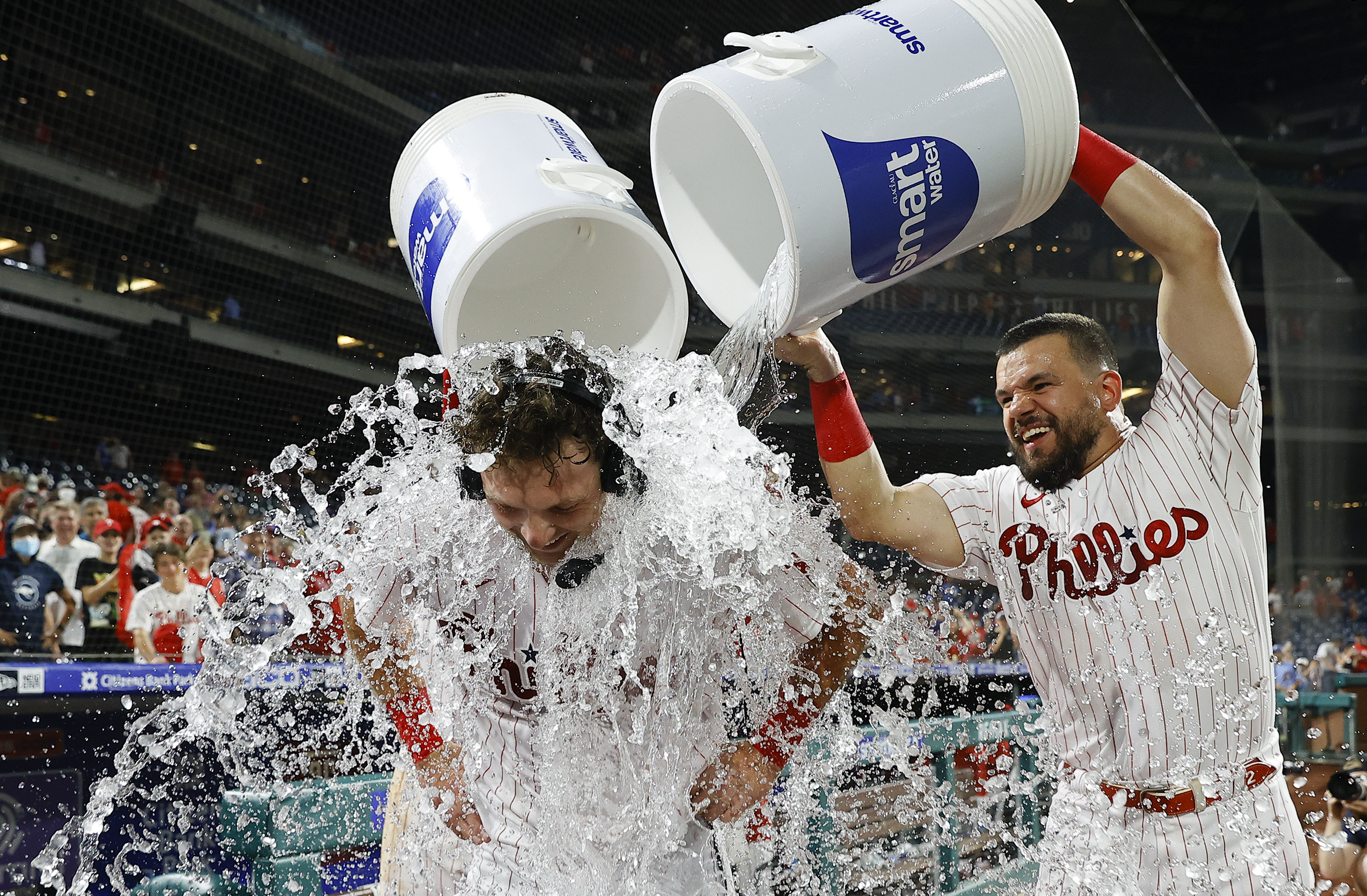 Velasquez Tosses 2-Hitter, Helps Philadelphia Phillies Beat Miami Marlins –  NBC 6 South Florida