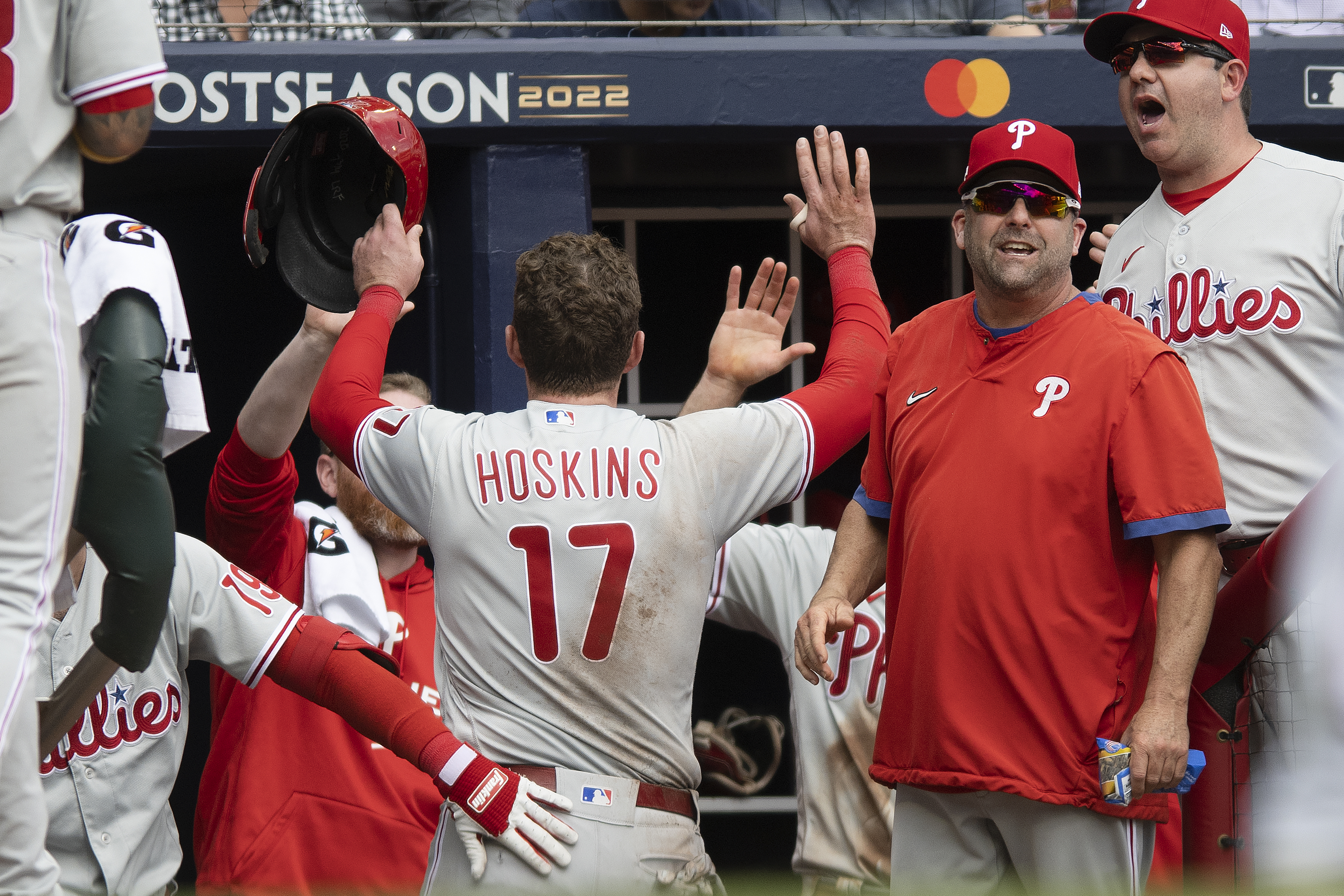 Rhys Hoskins Philadelphia Phillies Home Run Rock Out T-Shirt