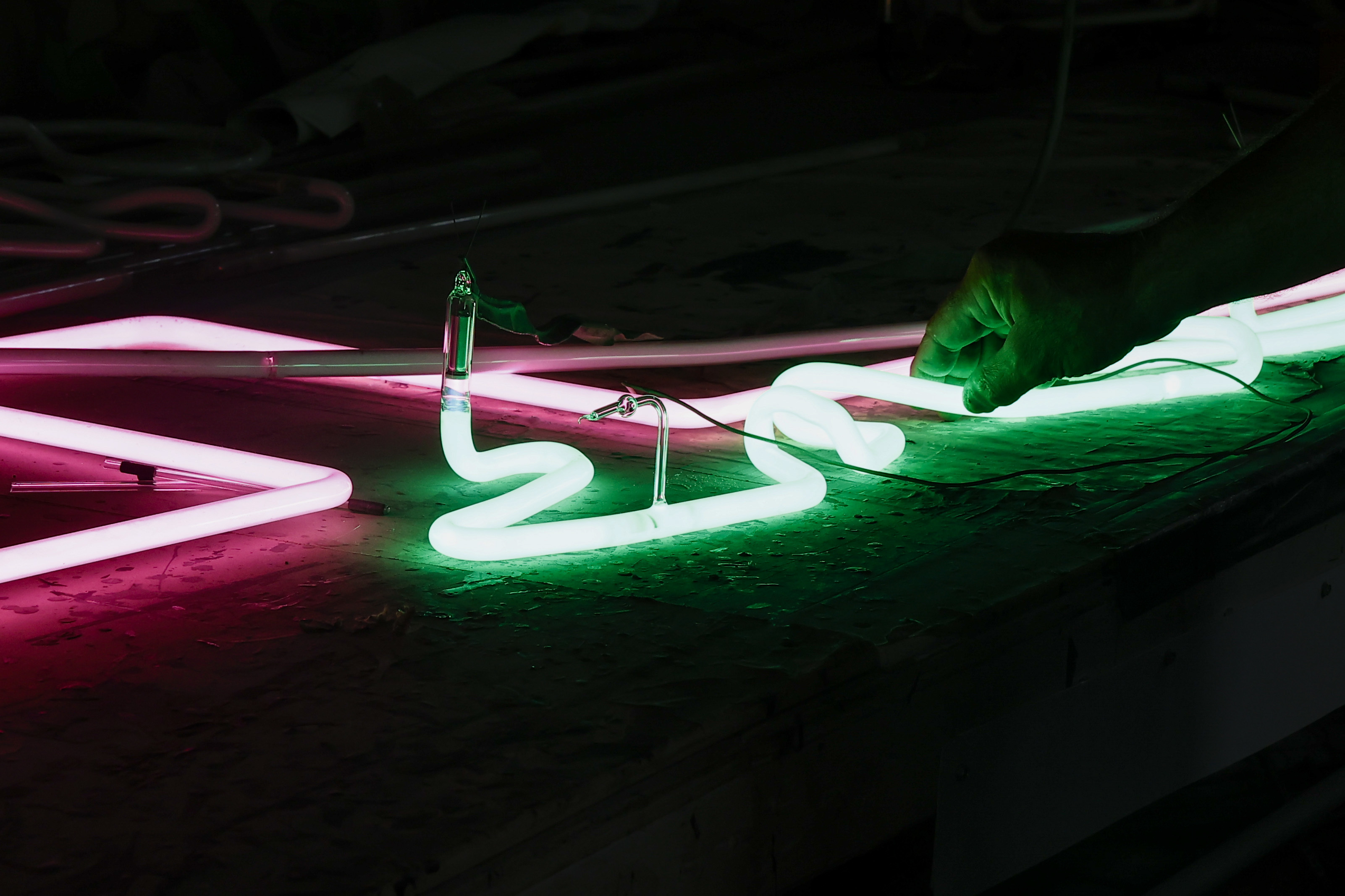 Wildwood's longest-running Neon sign repair guy keeps a dying art