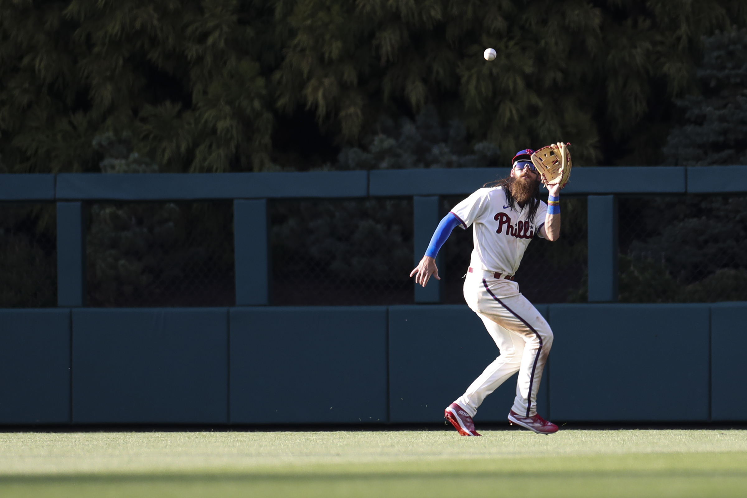 Phillies hit quarterpole half-game back in NL East