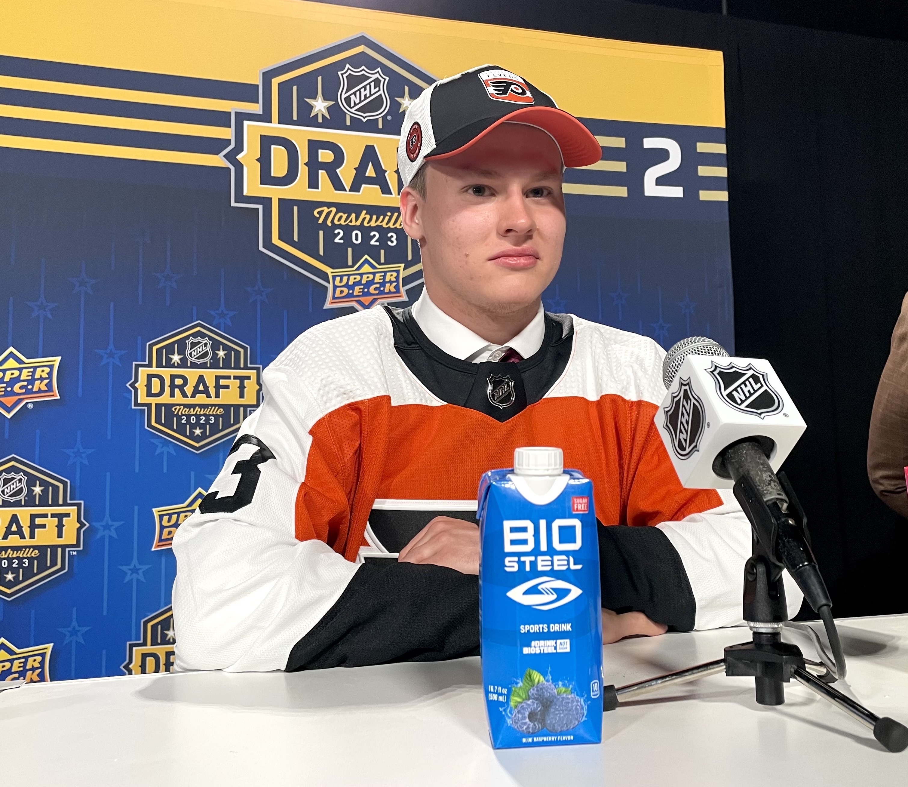 Flyers take Russian Matvei Michkov with seventh pick in NHL draft