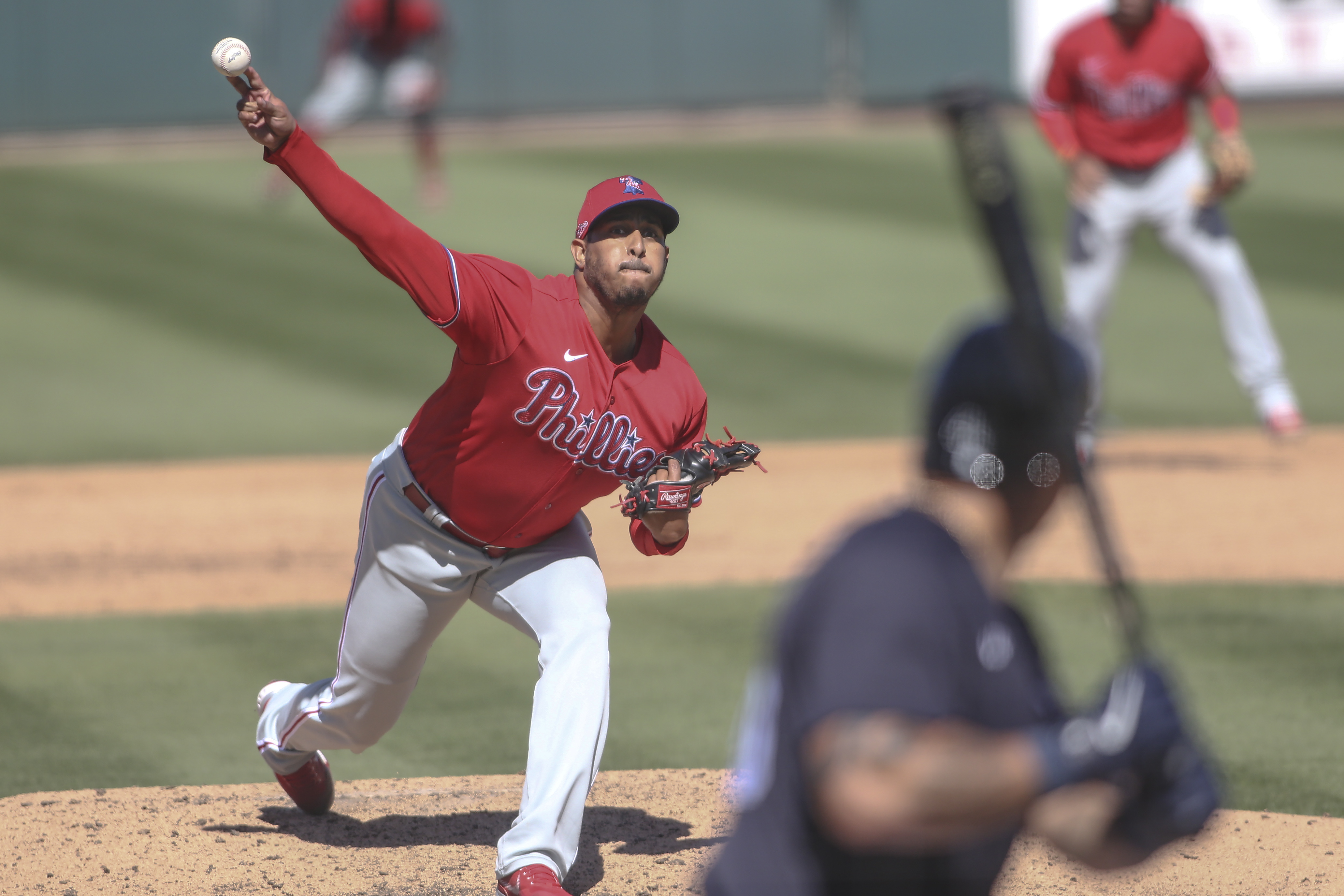 Phillies tie the Orioles 4-4 in spring training